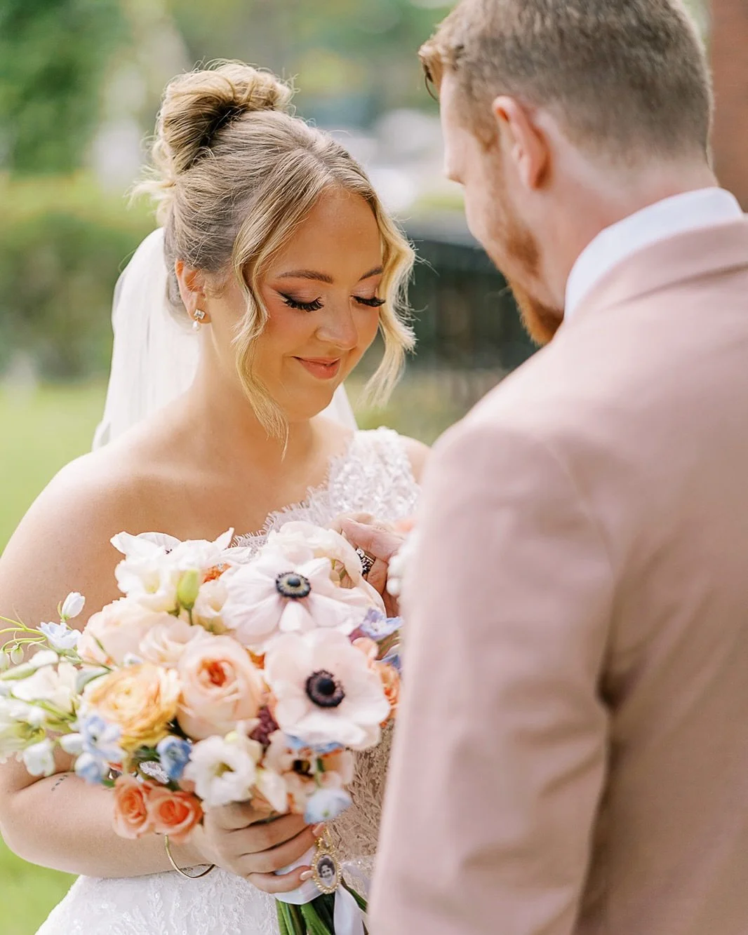 Another moment for our beautiful bride @nicoleannarobinson&lsquo;s big day!✨ A vision in her @pronovias gown.

Photography: @megtseitz
Florals: @trinitysflorals
Hair: @nikki_hairstyling
MUA: @marynwrenmua
Wedding dress: @pronovias via us✨

#novascoti