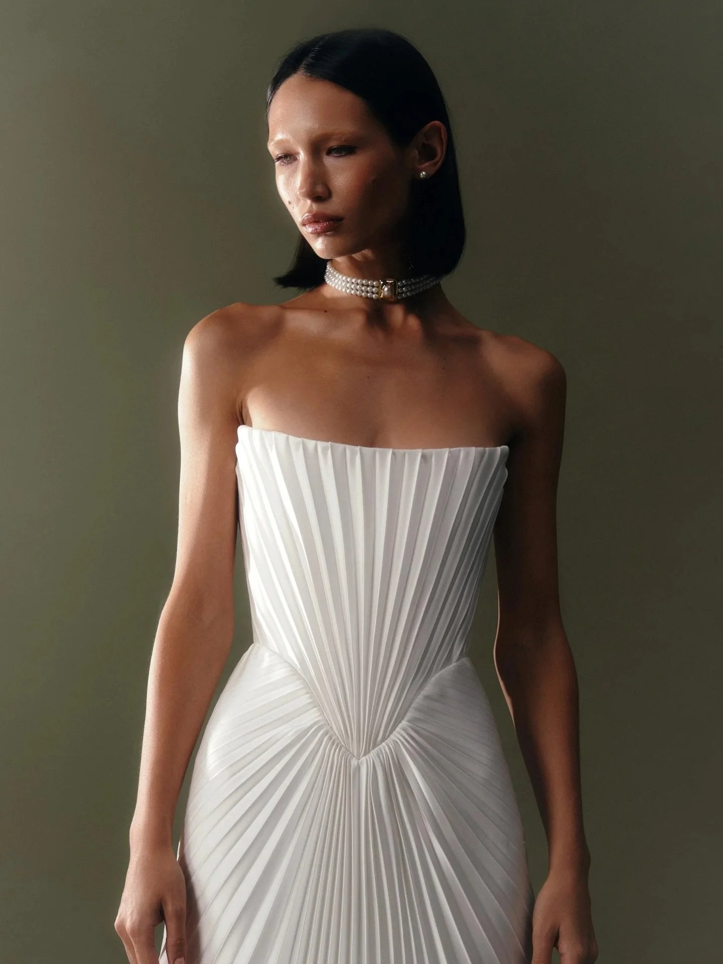 MARK YOUR CALENDARS✨ We will be hosting our very first @reevbridal trunkshow May 15th-23rd that you do not want to miss!✨

These incredible gowns typically range from $3,900-7,700, and will be in store those dates ONLY! Space is limited, so make sure