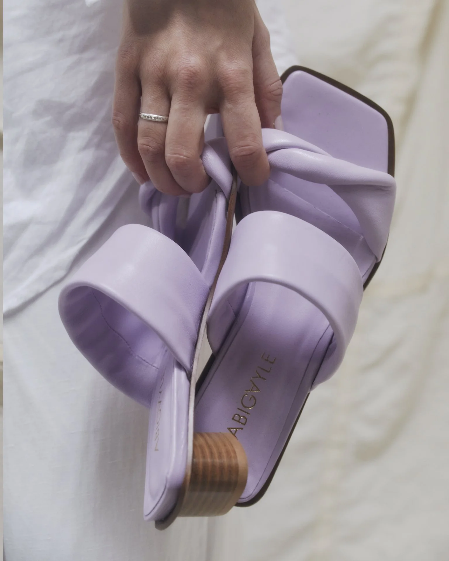 - BROOKE PUFFY LILA 2.jpg