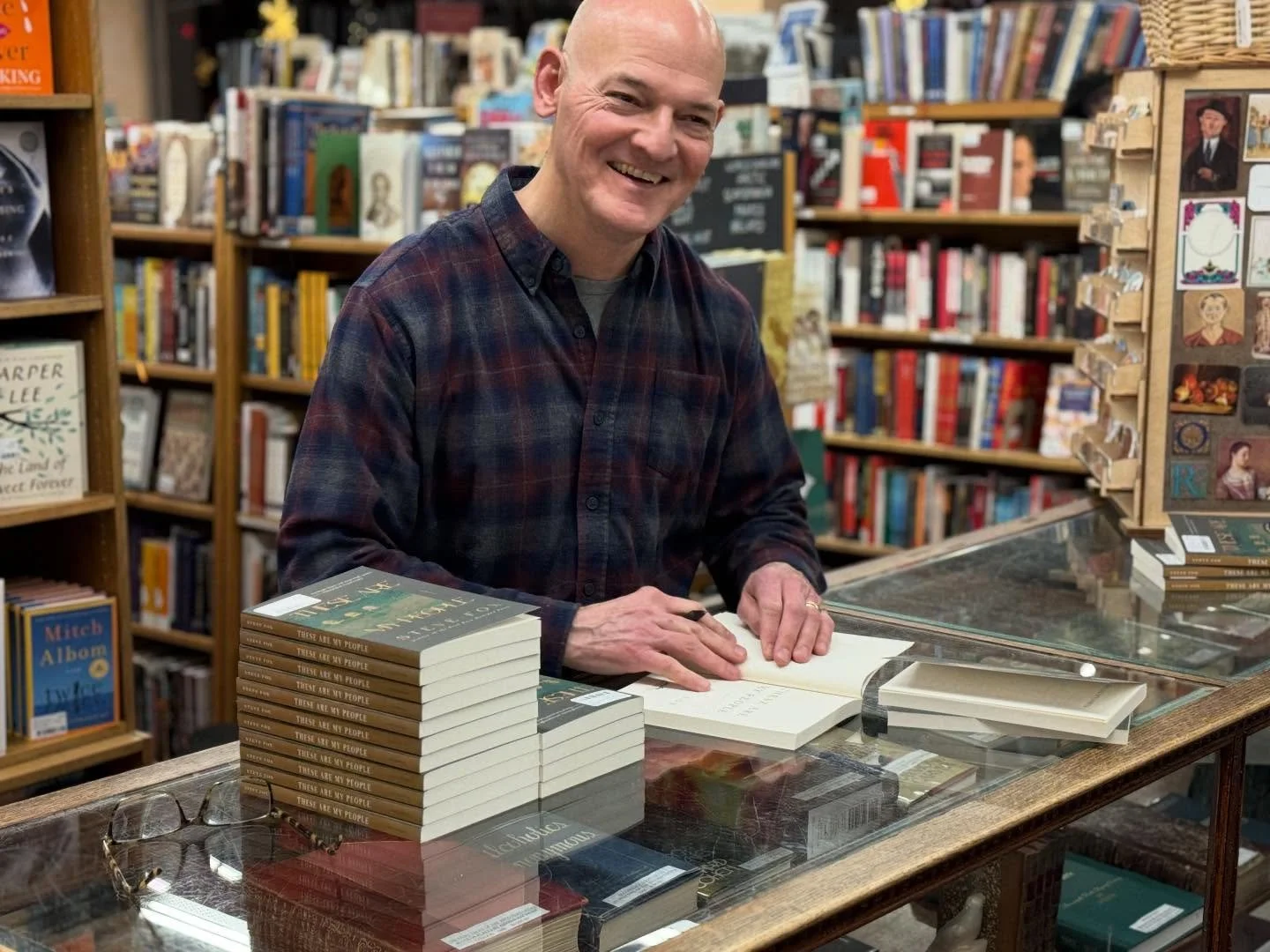 In the end, we did the Minneapolis reading. Despite the intensity of the situation just days following the in-broad-daylight murder of Alex Pretti.

I talked about my experience in Chile under the harsh authoritarian rule of Pinochet, which saw aroun