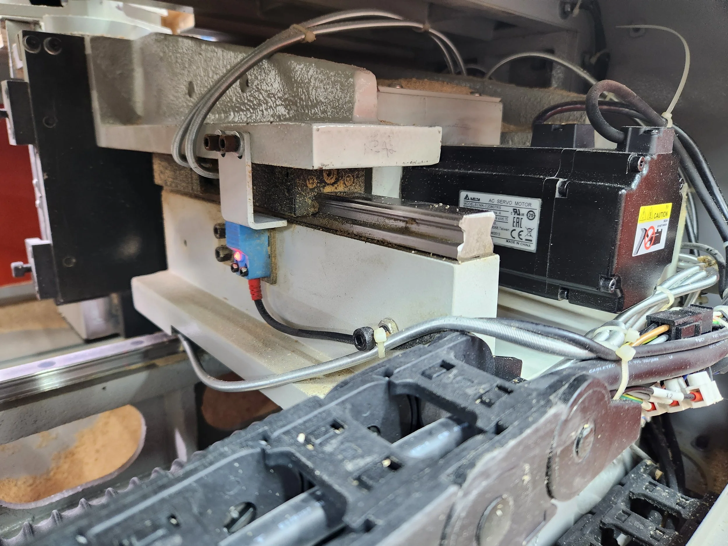 Pro Edge CNC Dovetail Machine Model CN700 (2019) — LIMZ MACHINERY GROUP