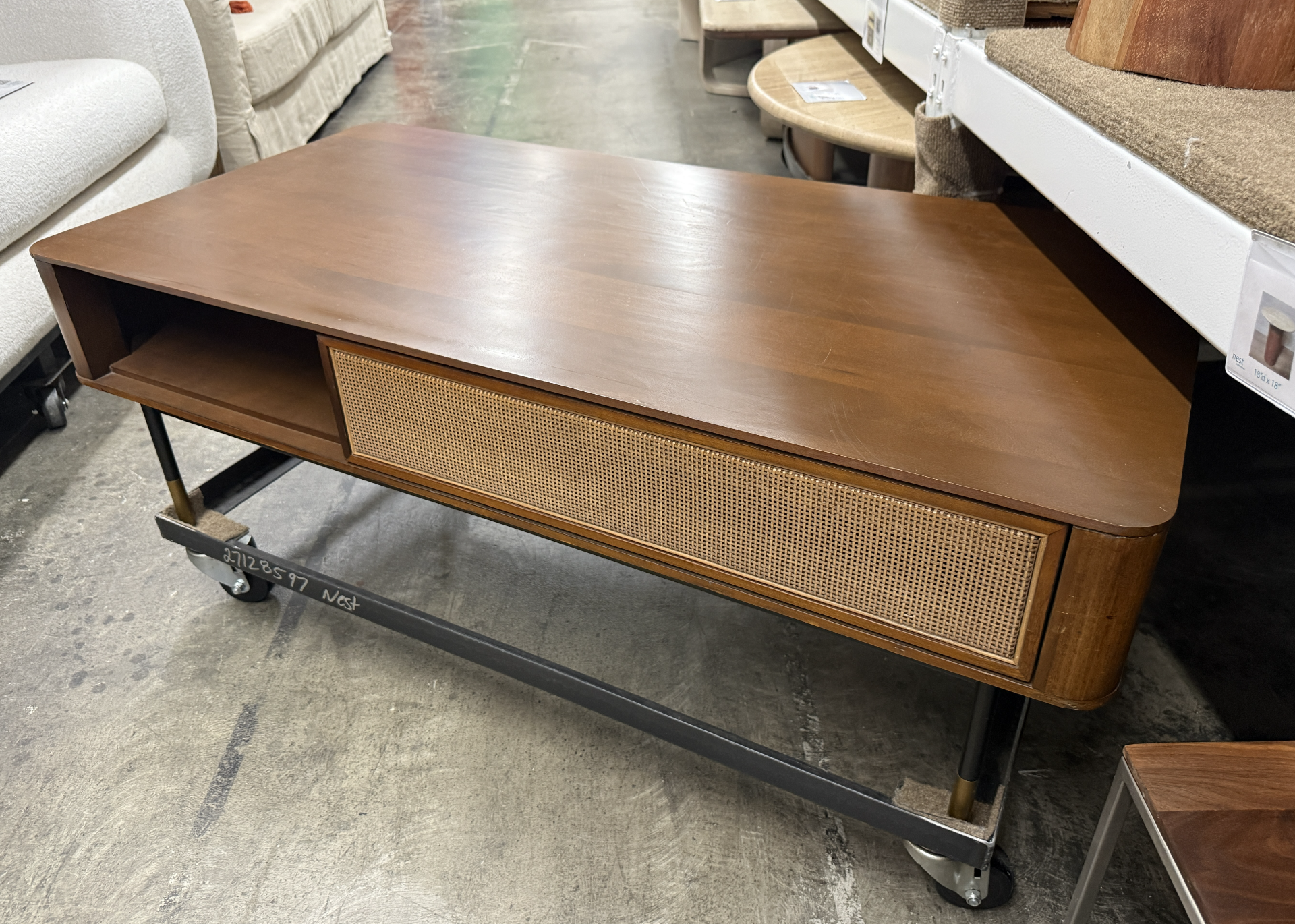 COFFEE TABLE 1 