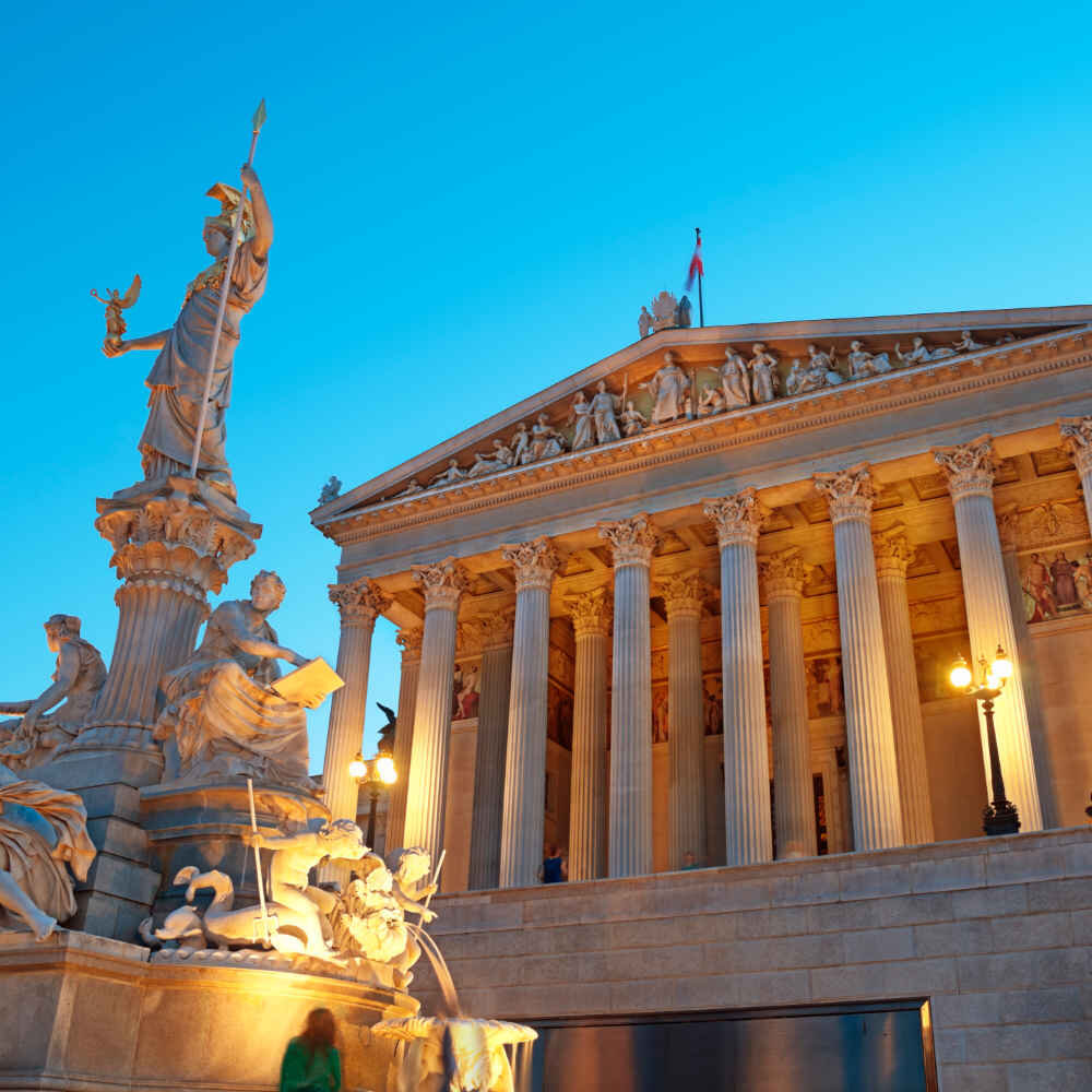 Wien-Parlament_1000p.jpg