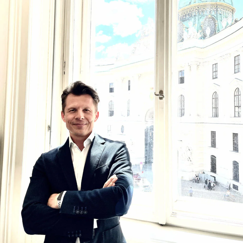 Dr. Andreas Bonschak im Office am Michaelerplatz in 1010 Wien