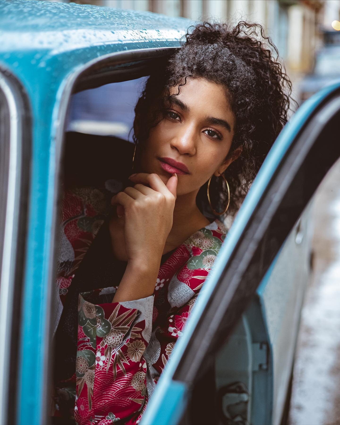 The vibrancy of Havana, as shown through @carolinaroca_model styled by @dadorhavana.