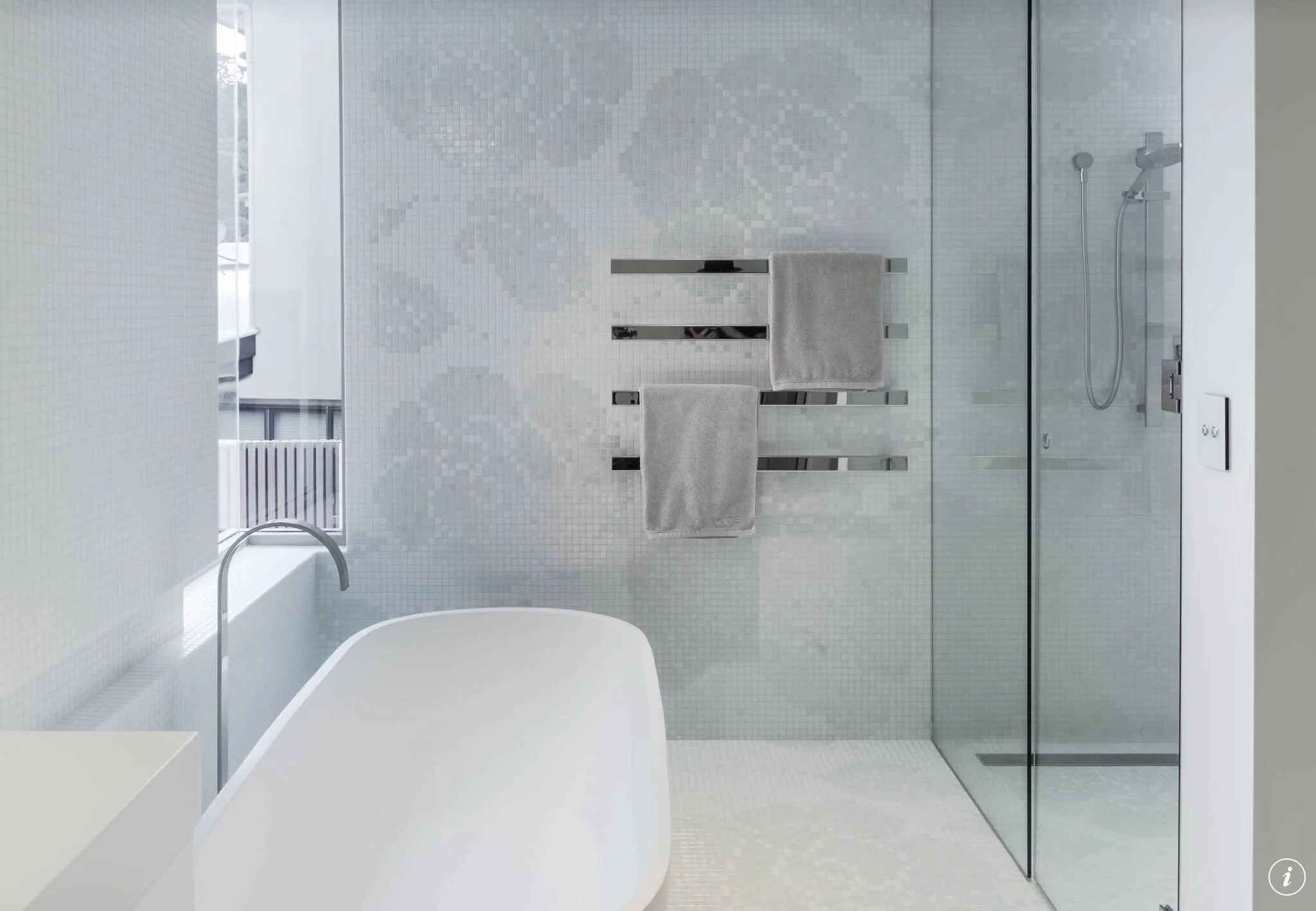 Mosaico | decoro Whinter Flowers Bianco design by Carlo Dal Bianco | fonte Pinterest