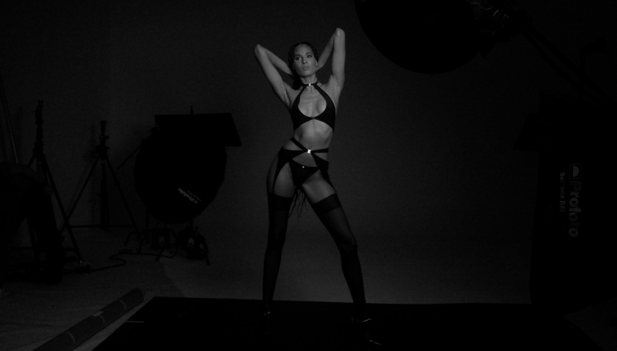 AUBADE + CINDY BRUNA