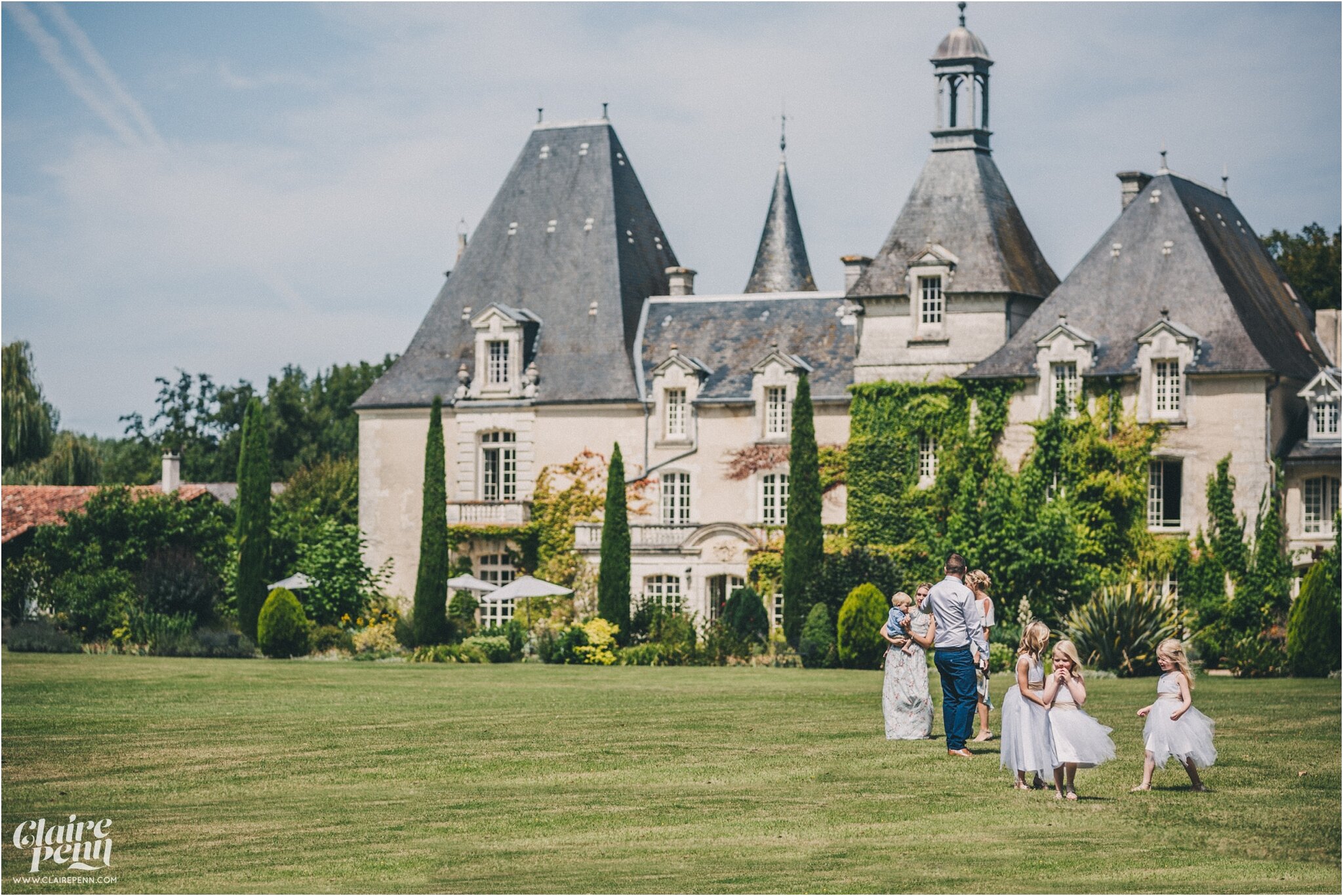 Le-Chateau-Charmant-wedding-Dordogne-France_0019.jpg