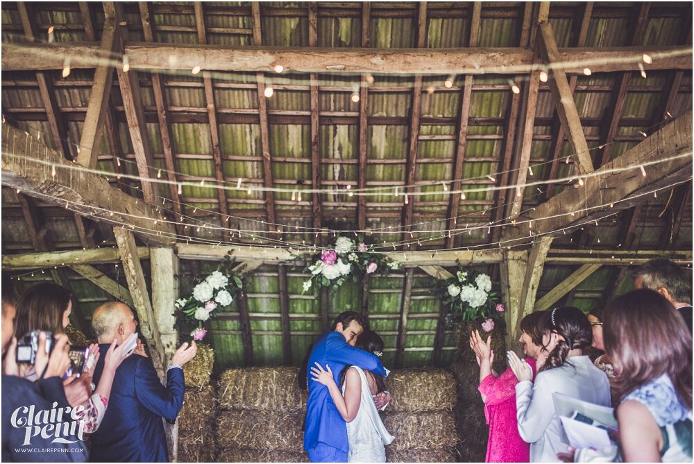 Creative, rustic North Hidden Farm barn wedding in Hungerford Berkshire_0024.jpg