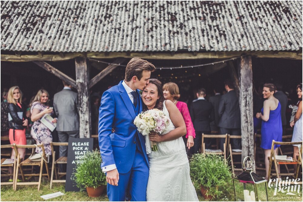 Creative, rustic North Hidden Farm barn wedding in Hungerford Berkshire_0026.jpg