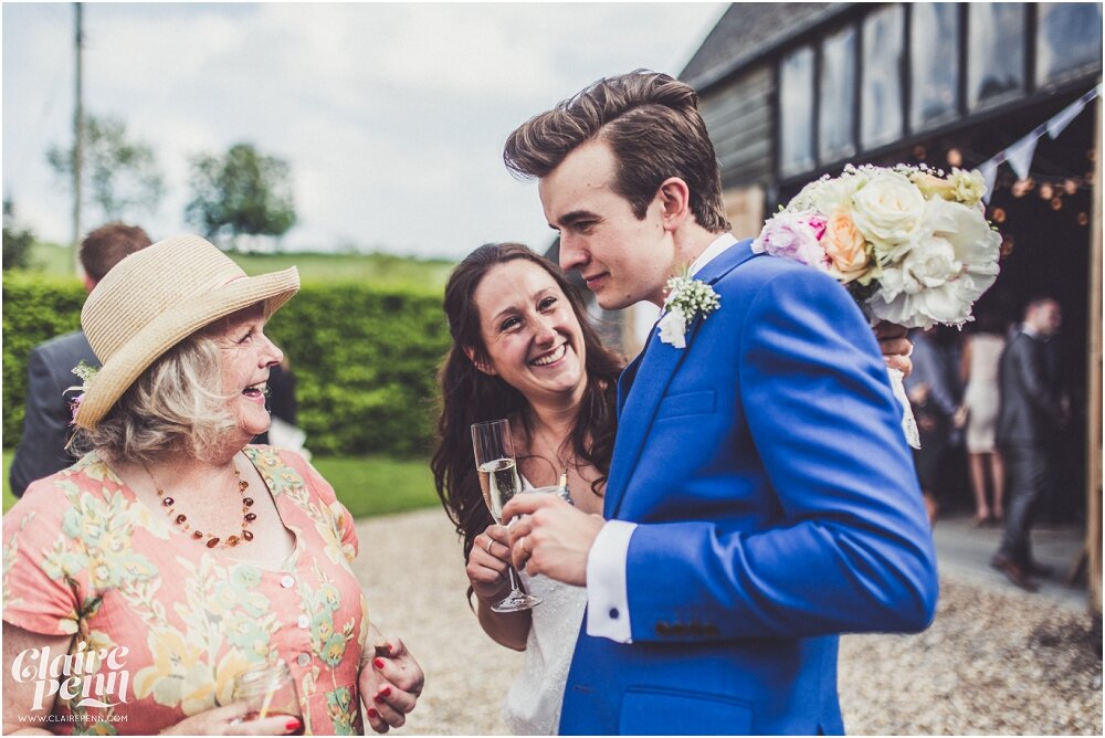 Creative, rustic North Hidden Farm barn wedding in Hungerford Berkshire_0029.jpg