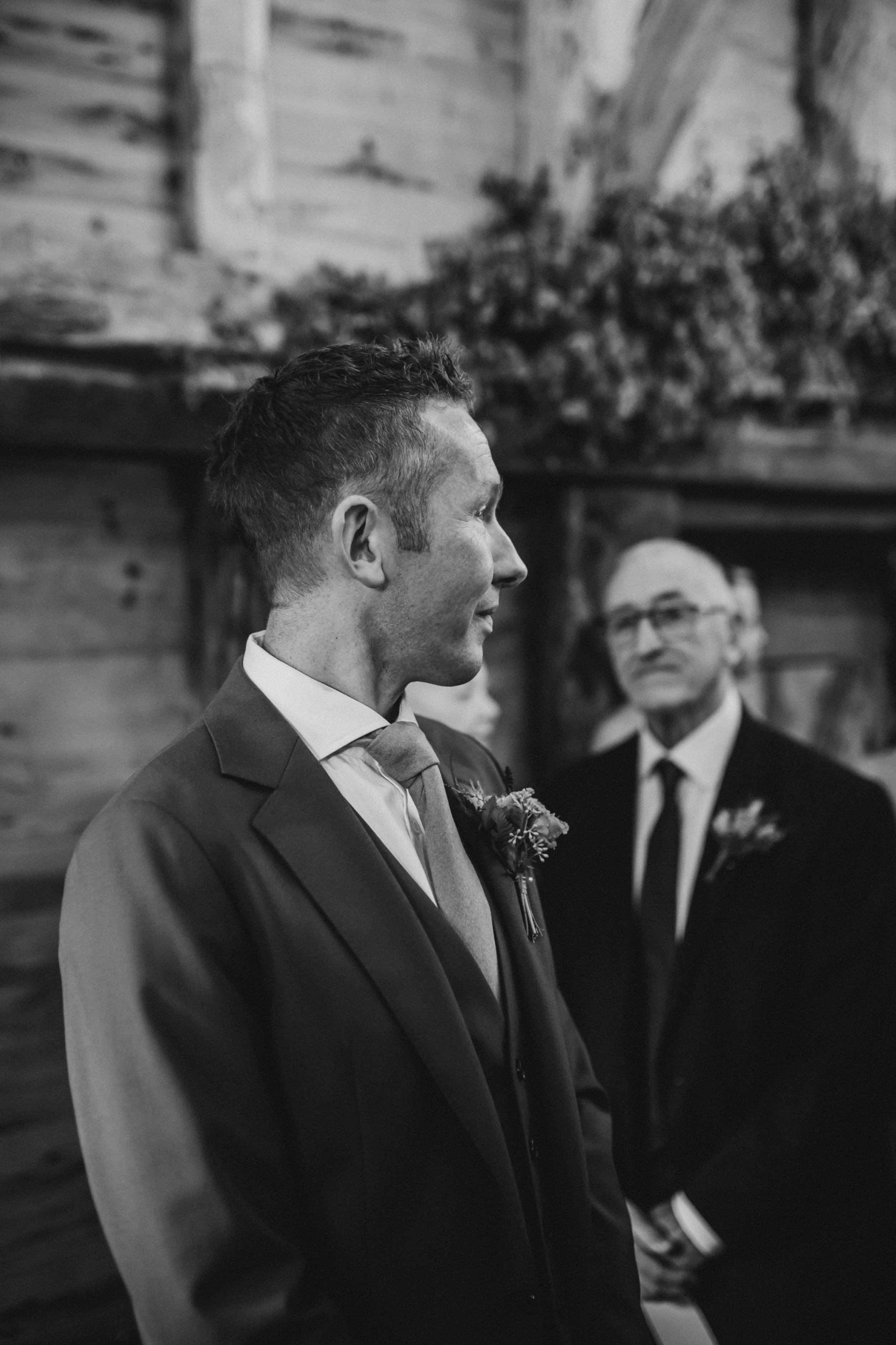 High Billinghurst Farm wedding-020.jpg