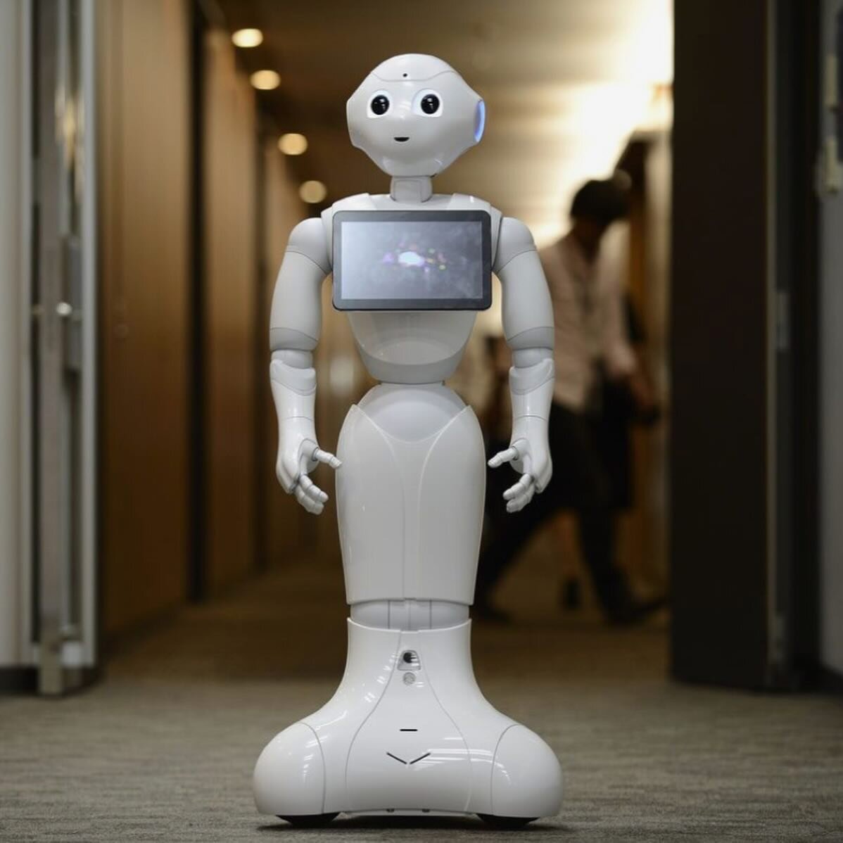 Pepper is a robot designed for people. Built to connect with them, assist them, and share knowledge with them &ndash; while helping your business in the process. Friendly and engaging, Pepper creates unique experiences and forms real relationships.
O