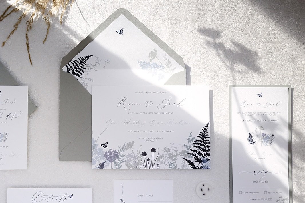 If your wedding is in a meadow or the countryside, your stationery should feel like it belongs there.

The Summer Meadow collection is your perfect meadow stationery - breezy wildflowers, summery tones, the sky at dusk&hellip;

Save this if you&rsquo