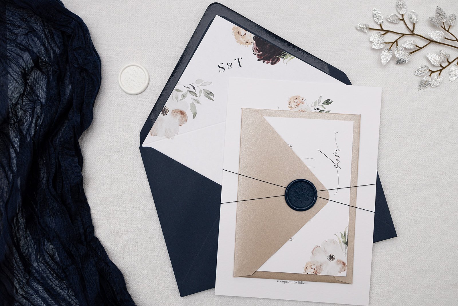 Day invite and RSVP with main lined envelope in 'Classic Navy' and RSVP envelope in 'Sheen', with Willow design wax seal in 'Navy'