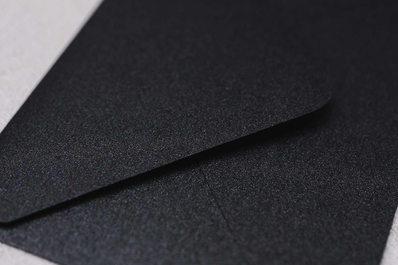 Black-Luxe-envelope-wedding-stationery-Ink-and-Heart.jpg