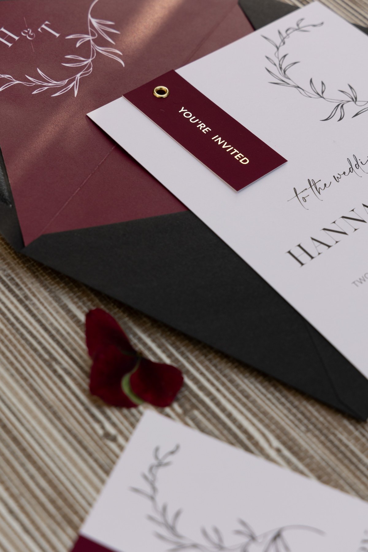Ink-and-Heart-Studio-Luxe-Burgundy-wedding-invitations-11.JPG