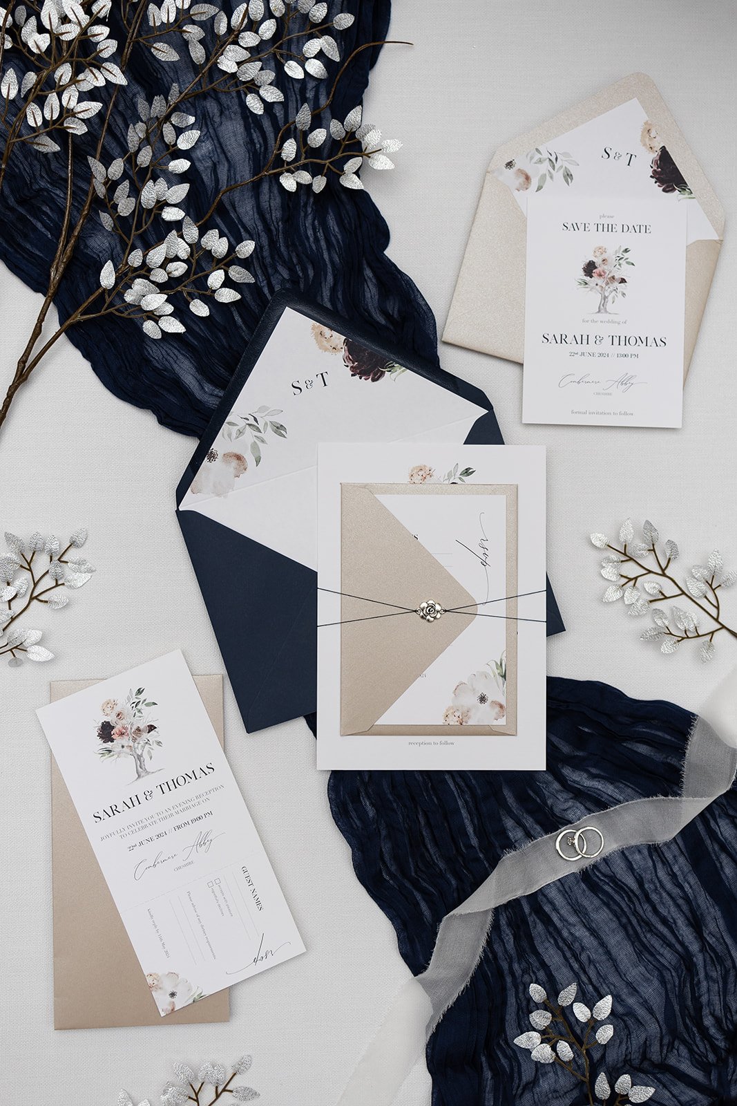 Splendour Charmed Invite™ with mix-and-match envelopes in 'Classic Navy' and 'Sheen'