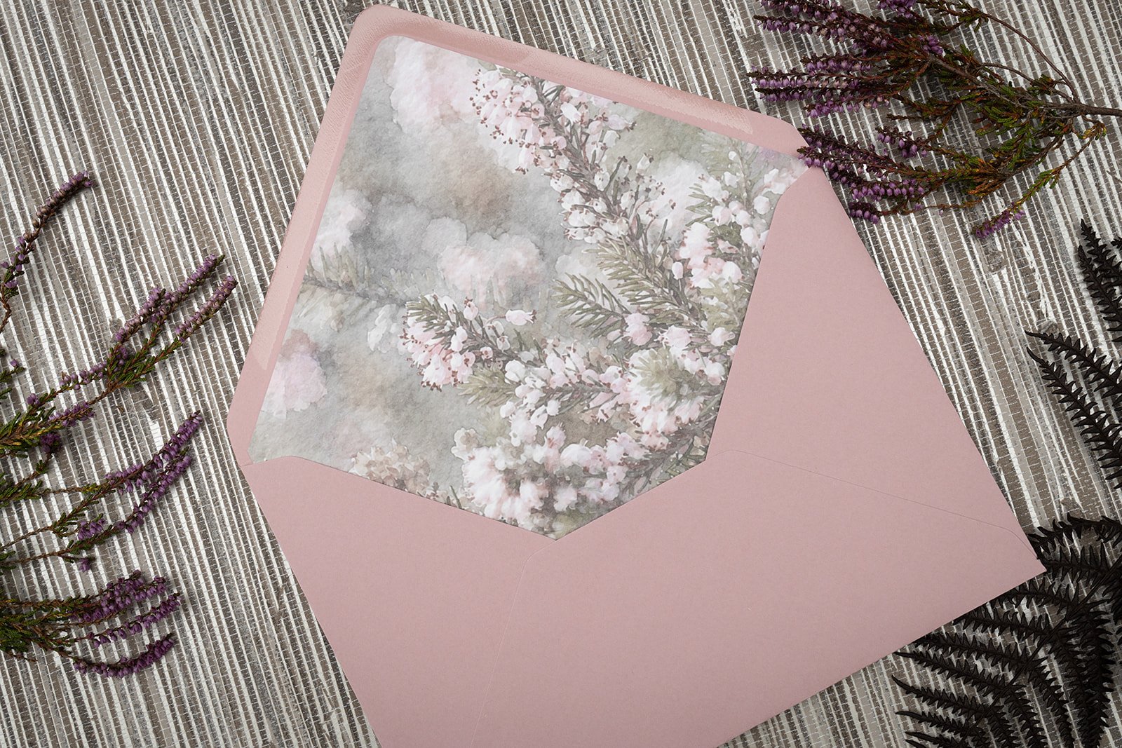 'Heather Pink' envelope with 'Heather Blooms' liner.
