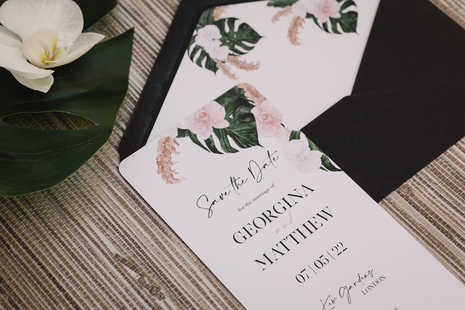Tropical-Palms-wedding-stationery-Ink-and-Heart-05.jpg