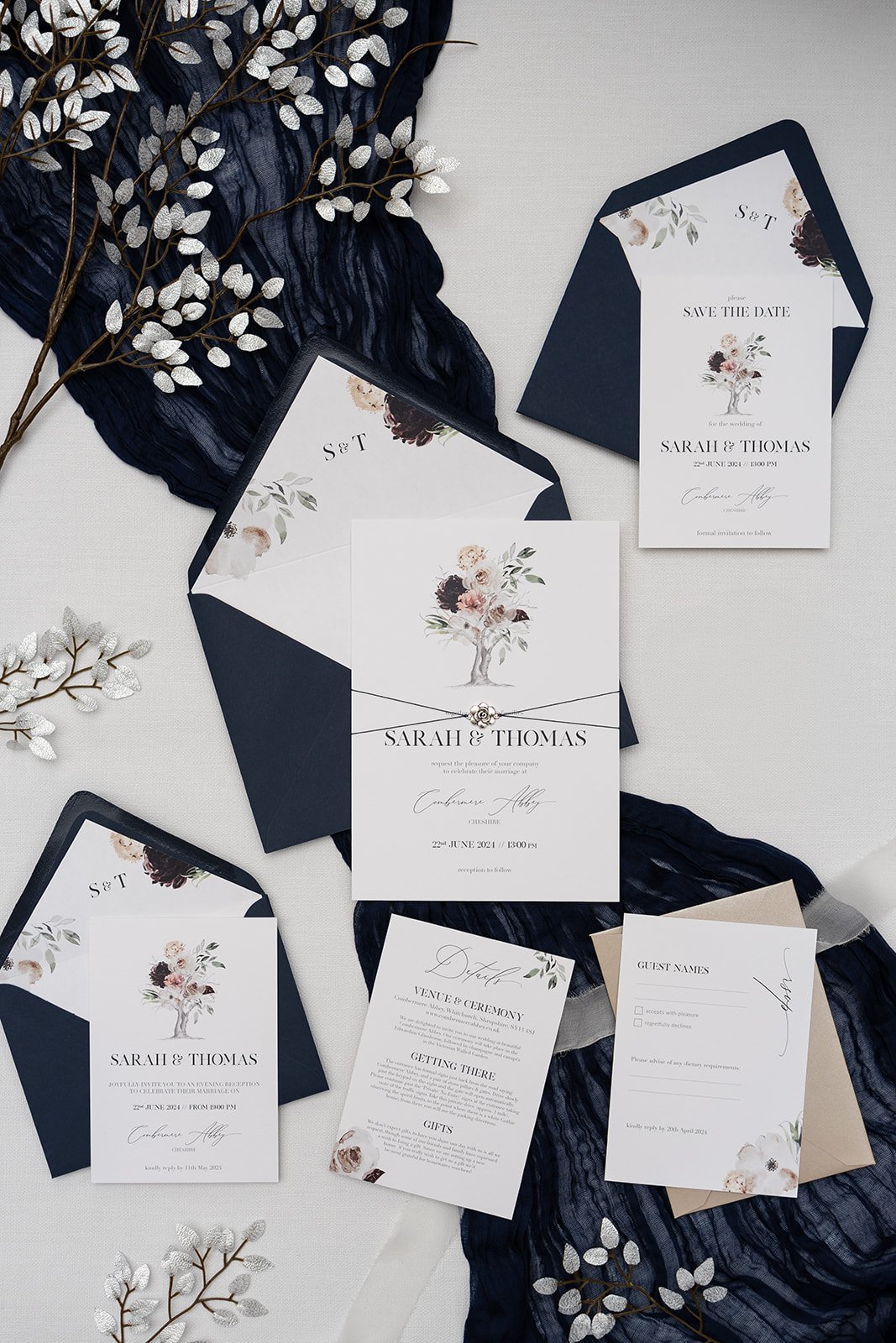 Splendour collection Charmed Invite™ with 'Classic Navy' envelopes