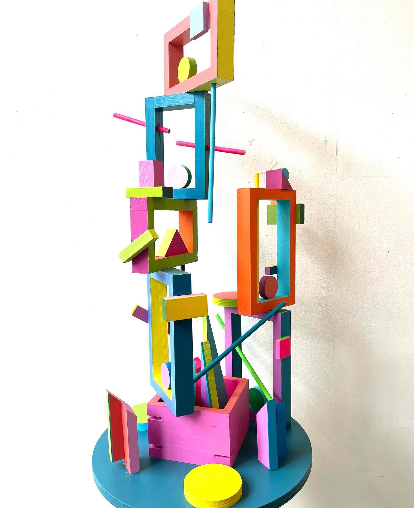 I made a sculpture &lsquo;Configuration for the Curious&rsquo; for the Burlington Waterfront Scupture Trail presented by @cobalt_connects. It&rsquo;s bright, bold, colourful and filled with shapes that interact with each other. I had so much fun (and