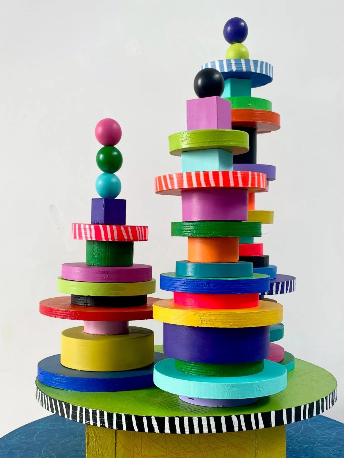 Delighted to be a part of the @cobalt_connects Burlington Waterfront Sculpture Trail again this year! This piece is called &lsquo;Do You Dream in Colour&rsquo; and I created it with mostly offcuts and paint from my own previous projects, turning left