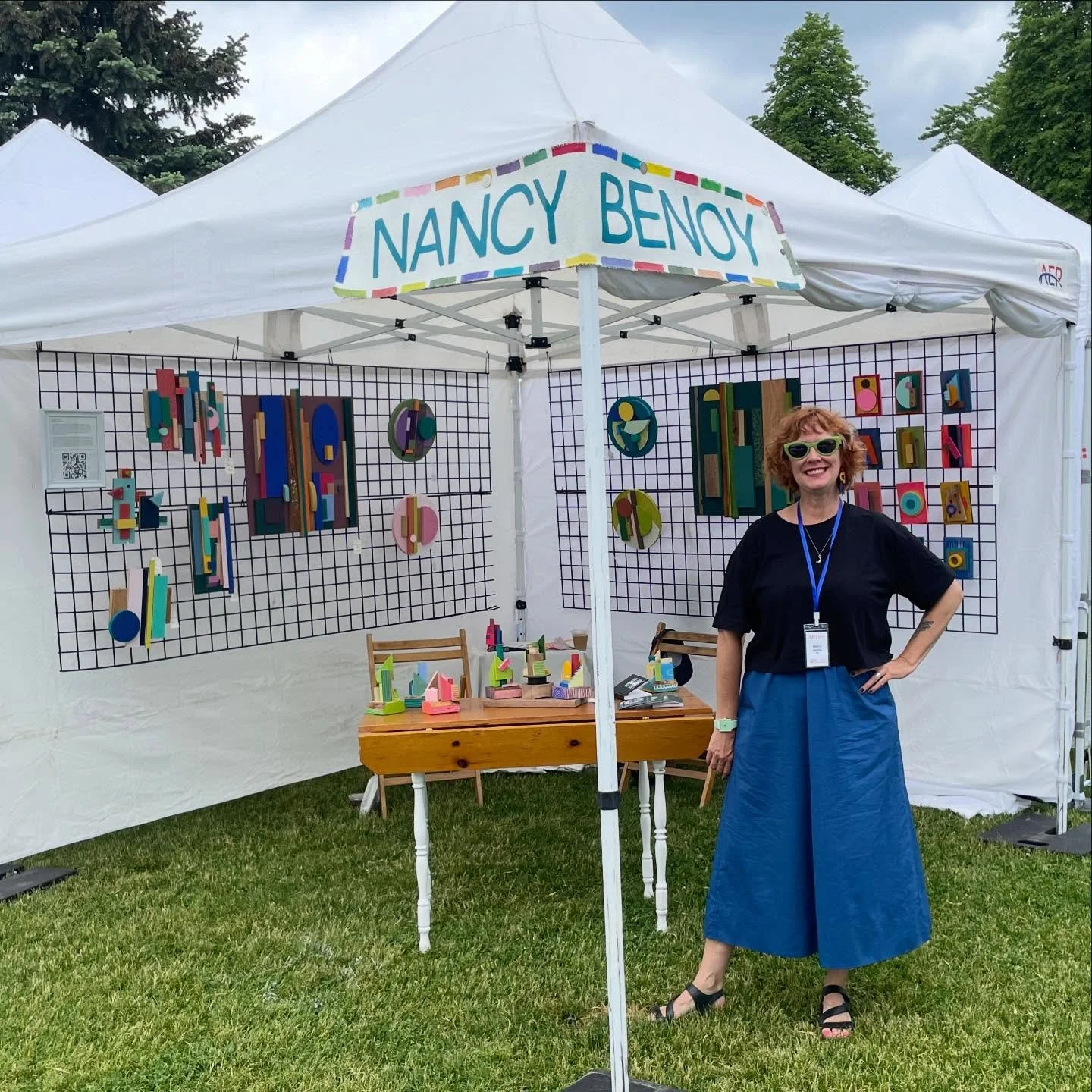 Come find me @riverdaleartwalk! 🌈🎨

Sat 10-6pm
Sun 11-5pm 

Jimmy Simpson Park
872 Queen St East Toronto
Booth #75

#canadianartist 
#assemblageartist 
#abstractart 
colourfulartforyourhome