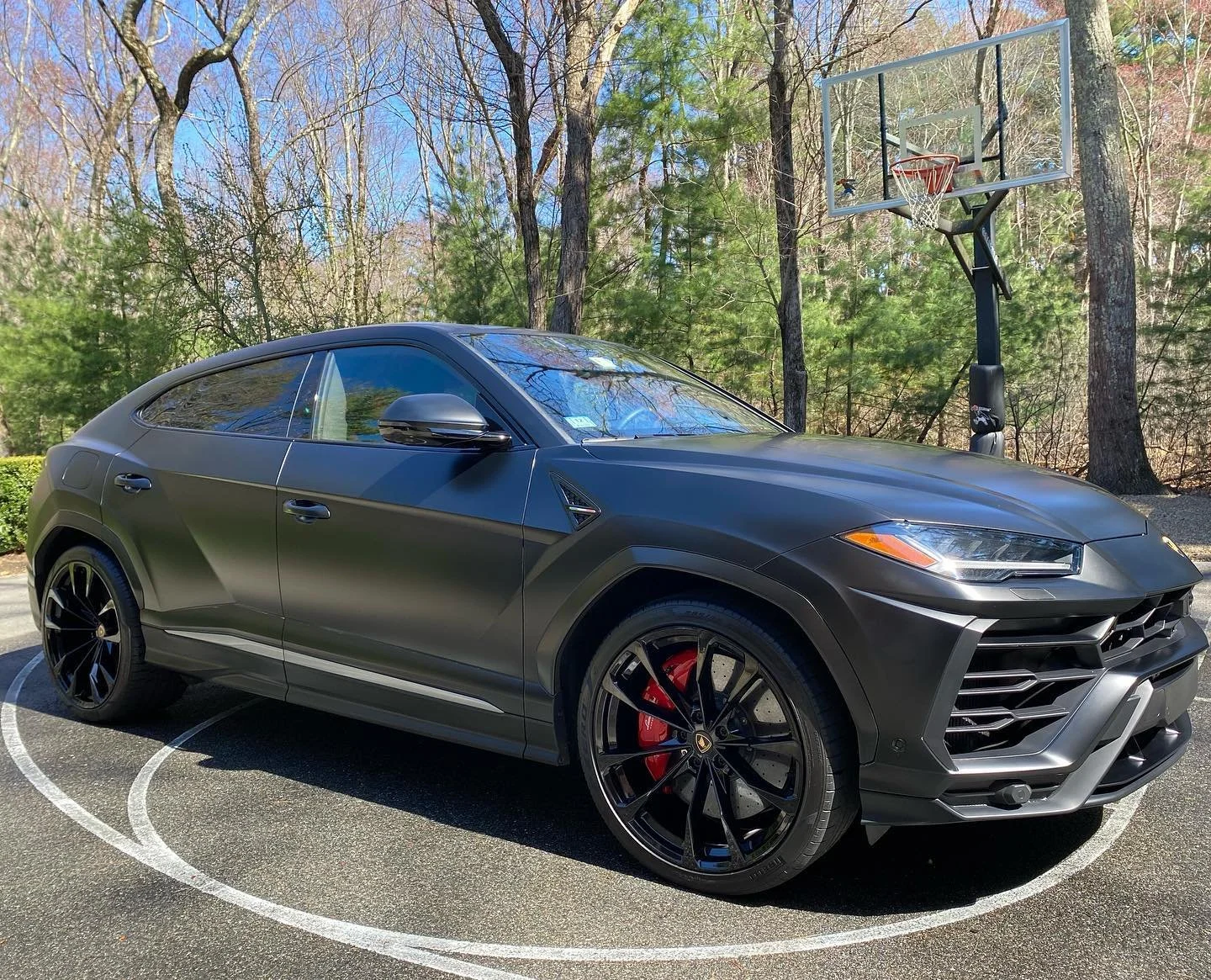 Hope everyone had a great weekend! 
This Lamborghini Urus received a hand wash and interior detail 🔥🔥🔥