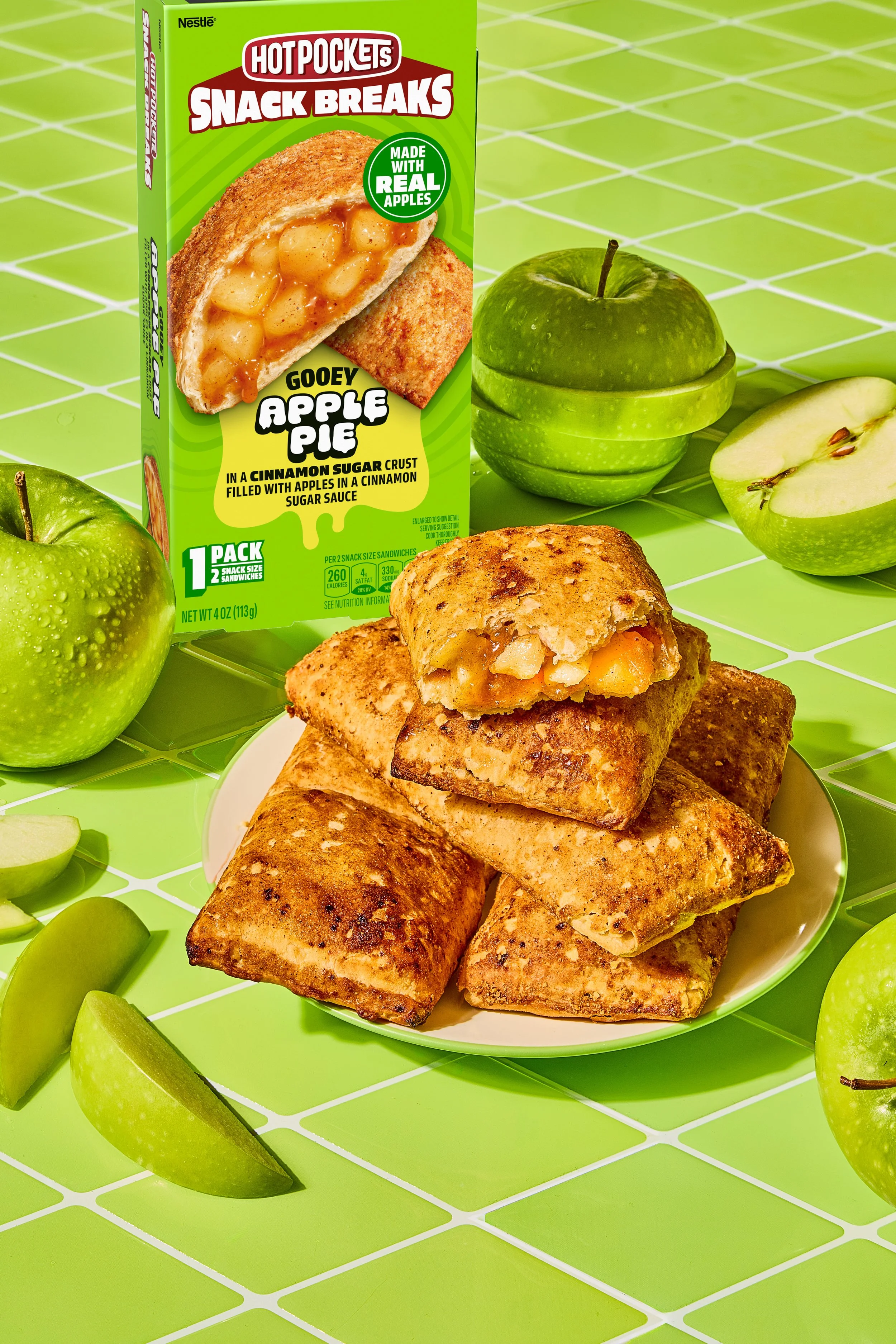 Hot_Pockets_Final_-_Solo_Apple_with_apple.jpg