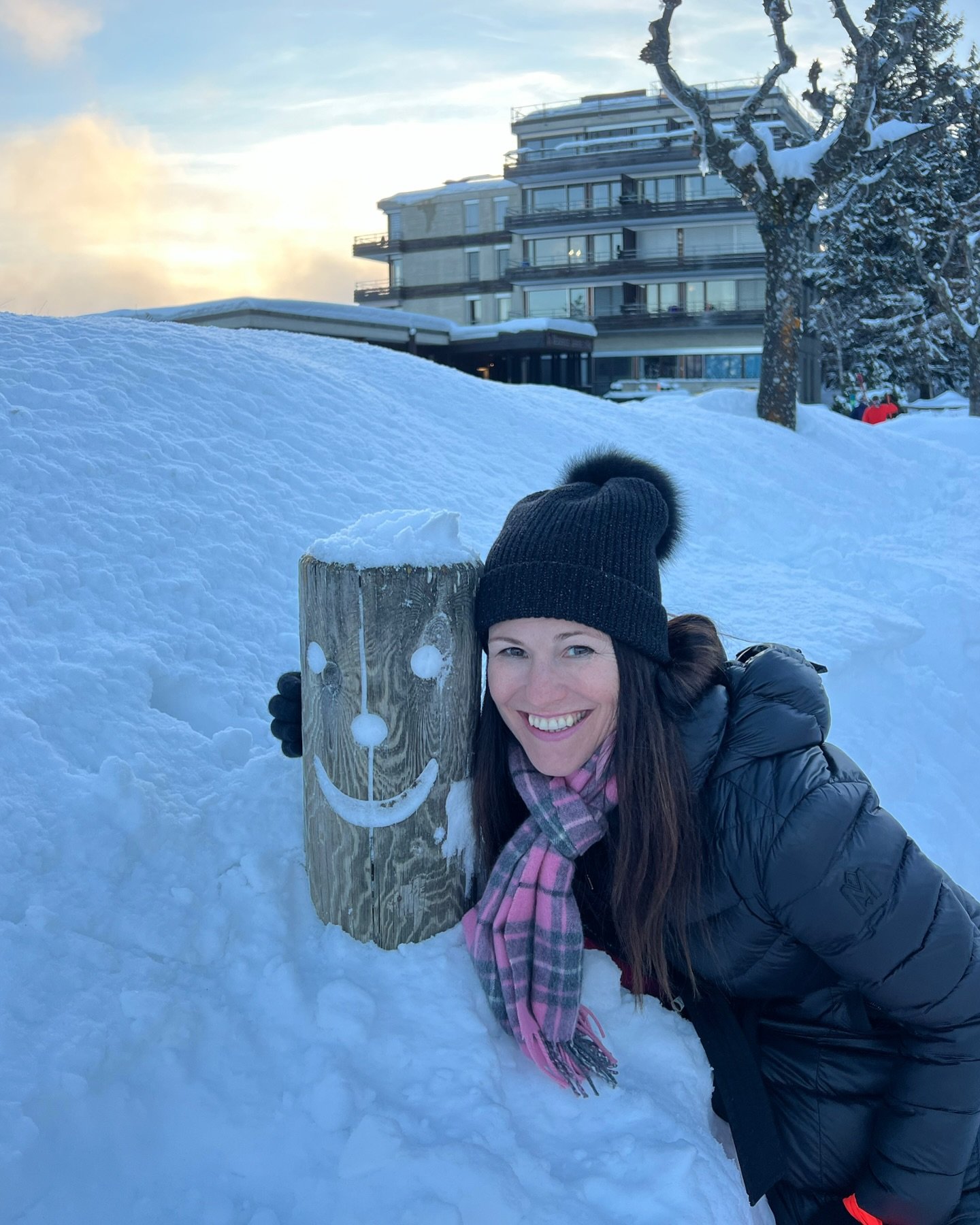 &ldquo;Have gratitude for all that you have, and you can be happy exactly as you are.&rdquo;

Cherishing the precious time spent with family and friends in beautiful @cransmontana ❄️💖

So excited to start 2025 and reunite with my yogis next Tuesday 