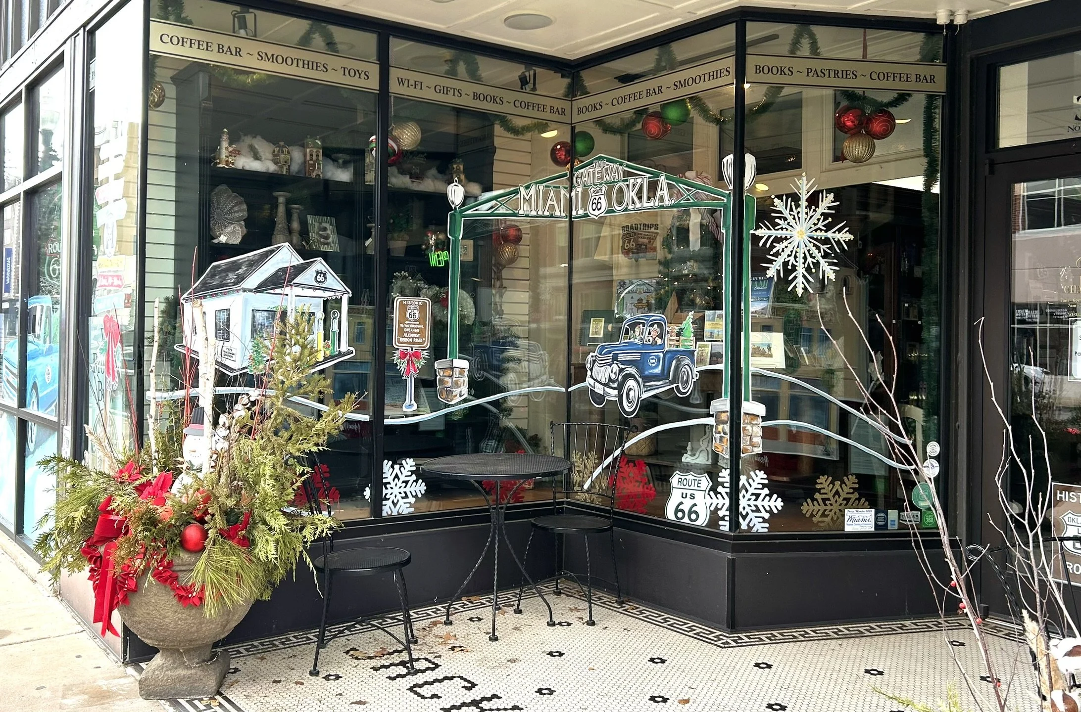 Chapters Route 66 Holiday Windows, south side. 2025.