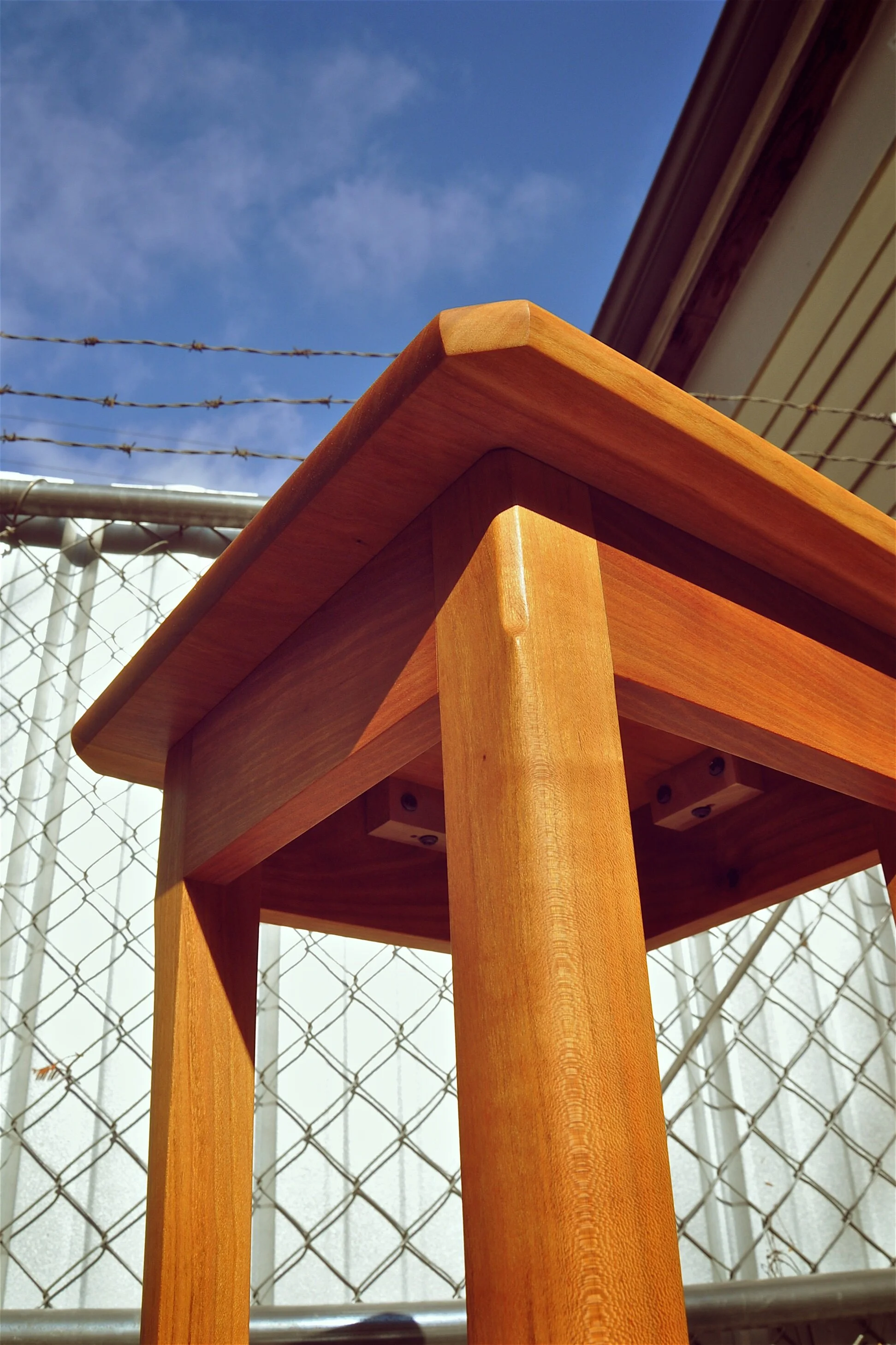 Fink End Table 005.jpg