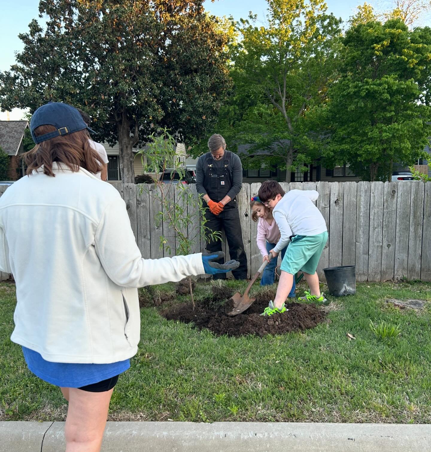 Happy Earth Day! 🌎🌱🌳 We had a wonderful time with another during our Earth Day planting event yesterday. If you&rsquo;re interested in participating in our new community project, we gather every Tuesday from 6-8 p.m. to cultivate the Southminster 