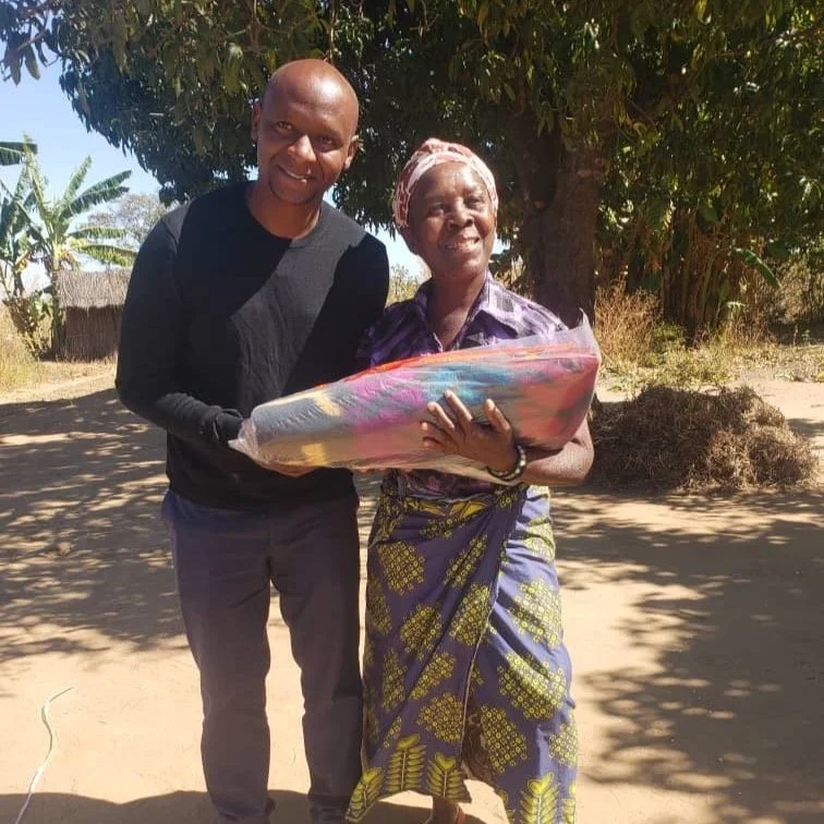 VOWE Blanket Distribution Underway! We're so glad to share that the 300+ blankets purchased by Southminster for VOWE (Victors Organization for Widows and Elderly) have arrived, and distribution has begun! We have learned that VOWE staff have carefull