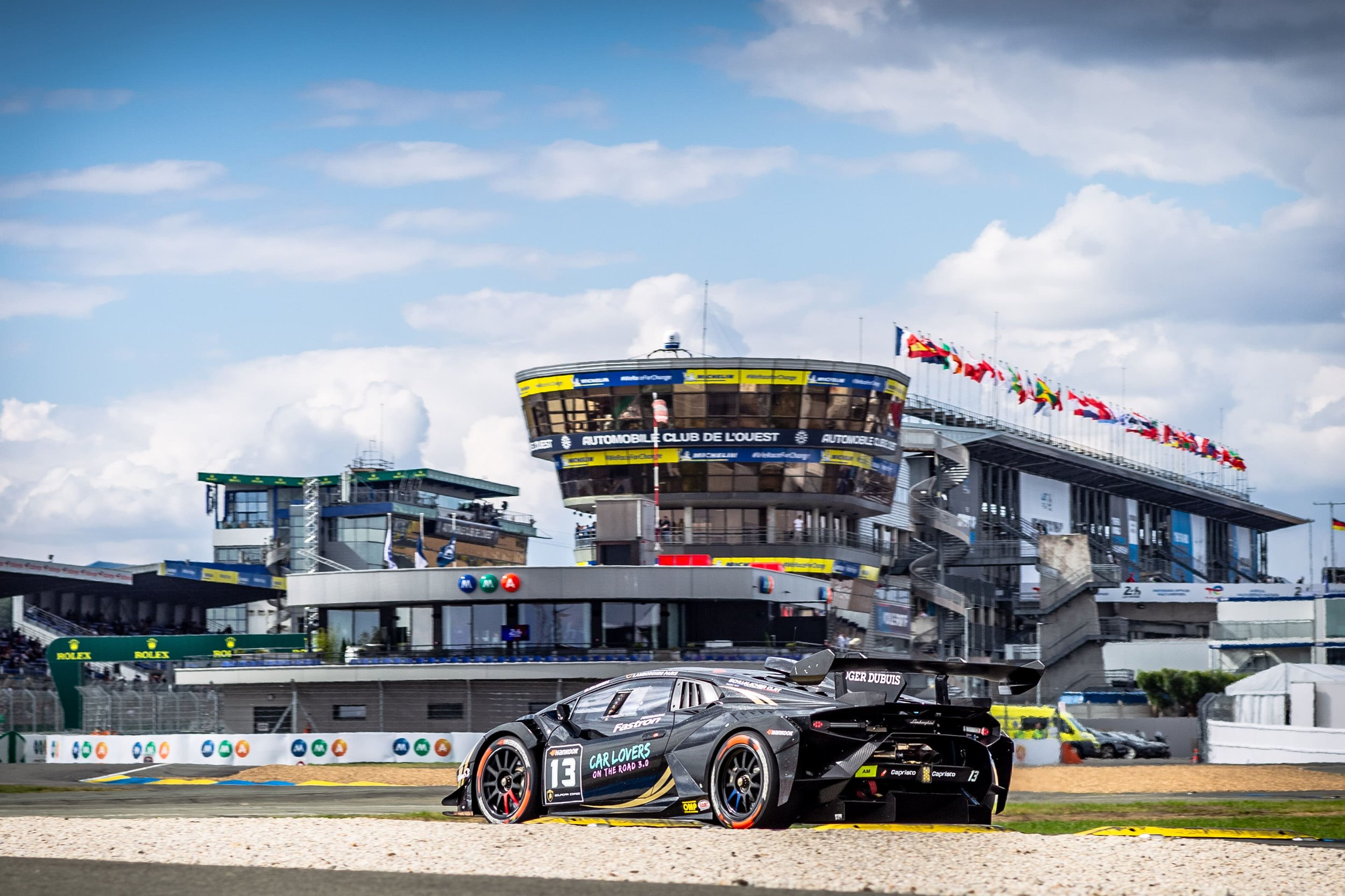 #13 Le Mans car on track.8.jpg