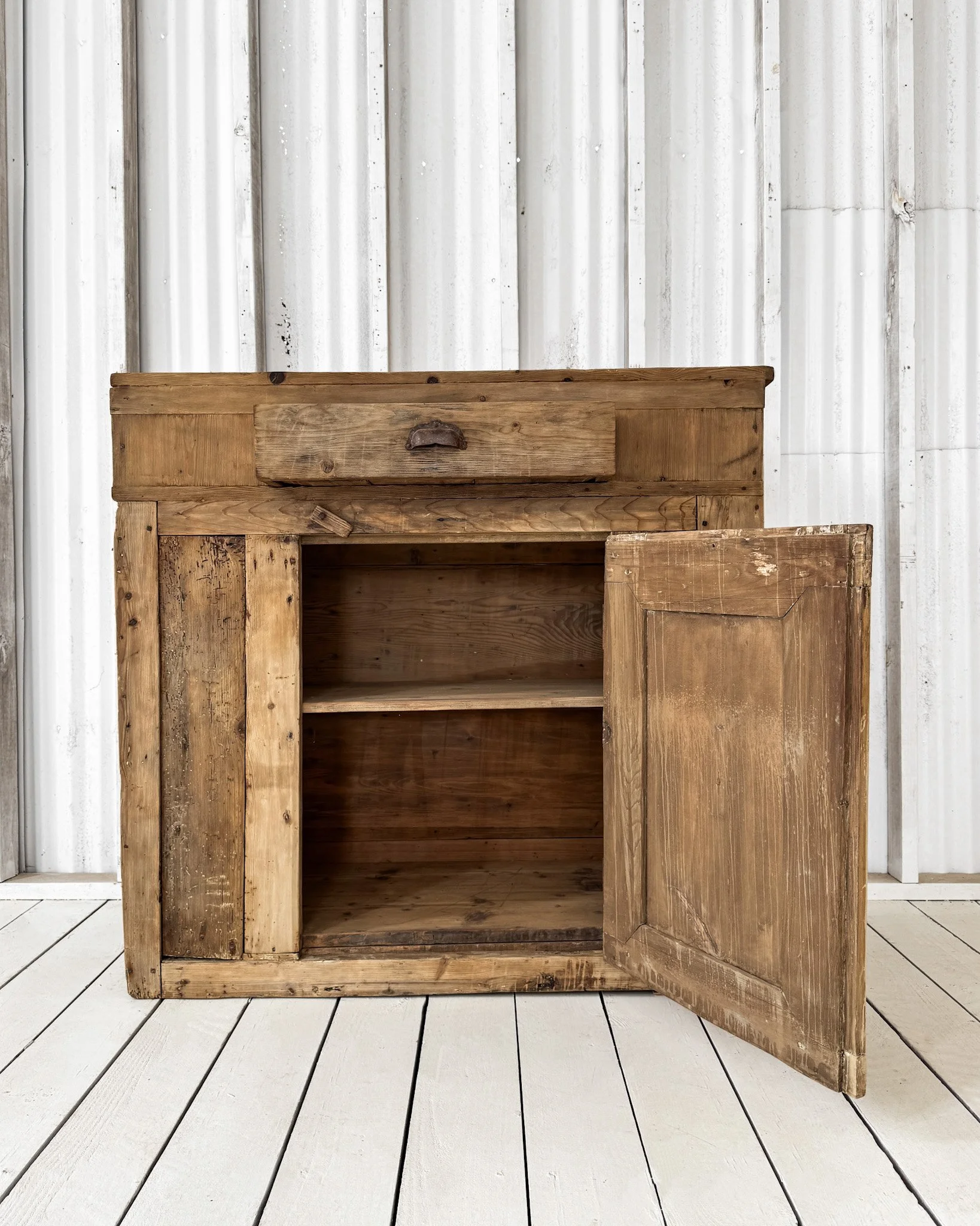 Rustic Pine Alpine Cabinet with Single Drawer