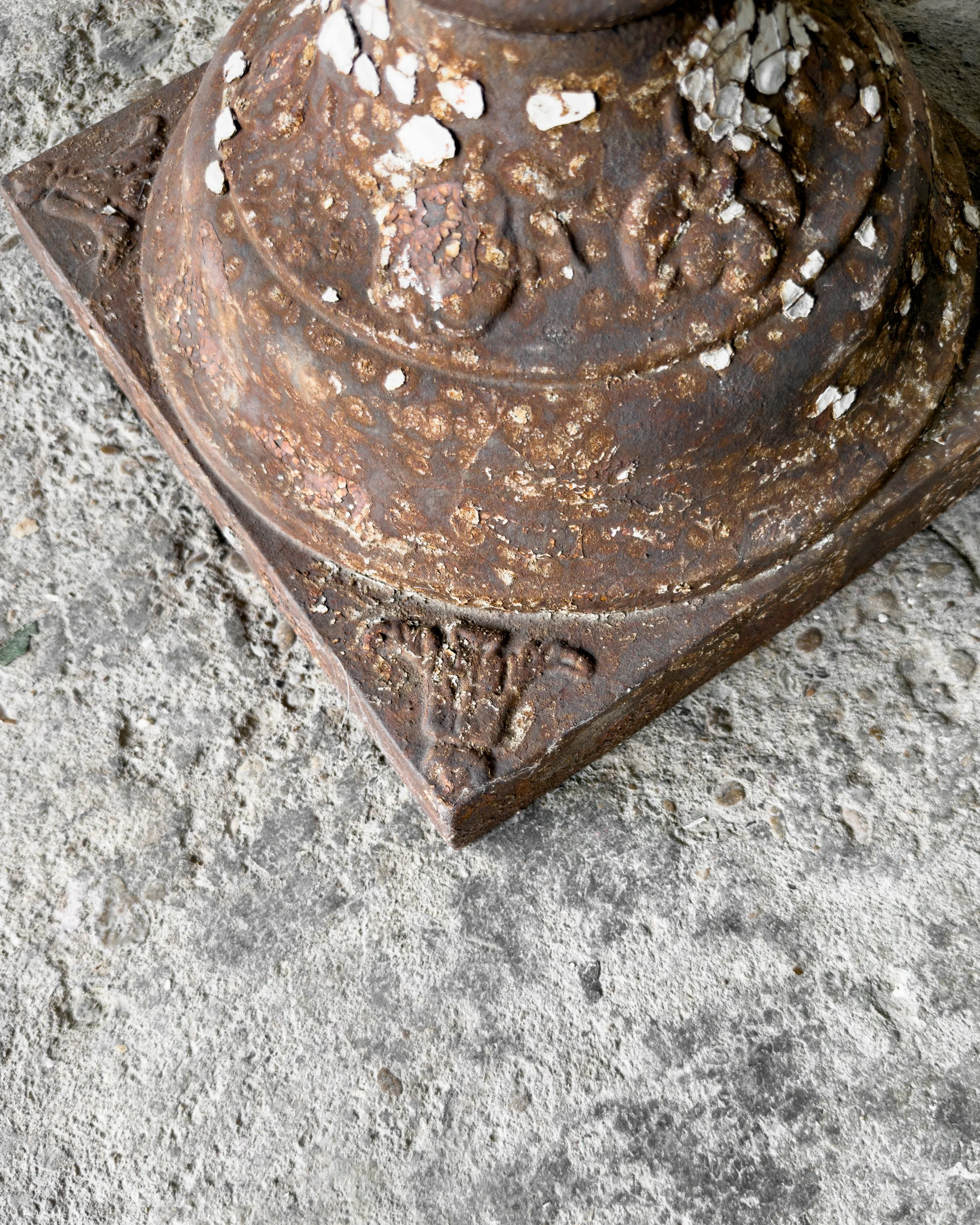 Antique Victorian Cast Iron Garden Urn