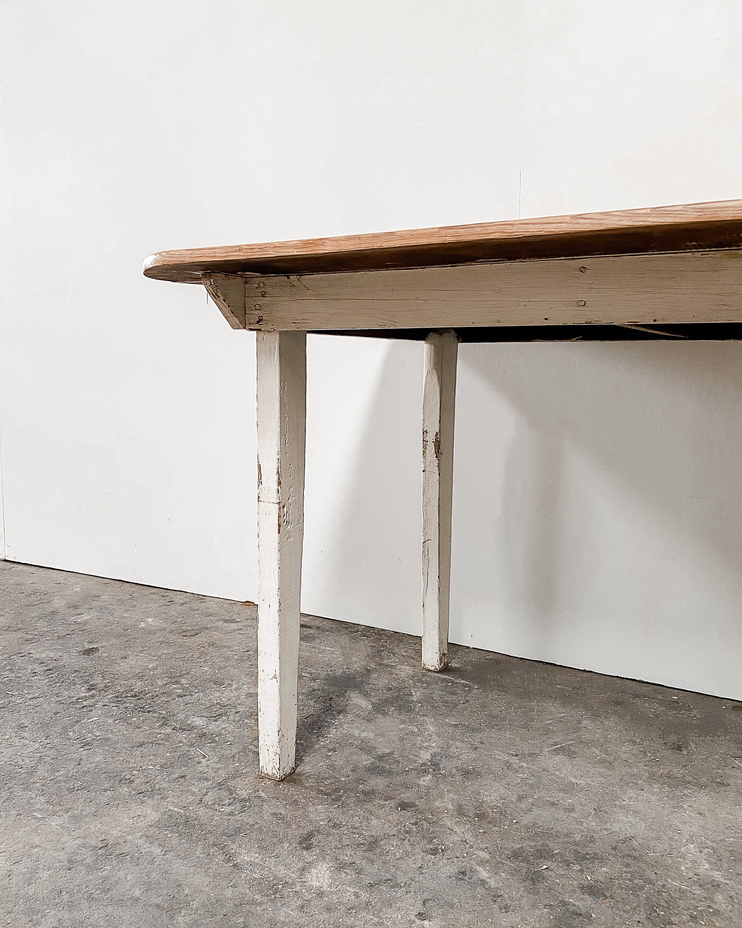 Pine+Farm+Table+Painted+Base+5.jpg
