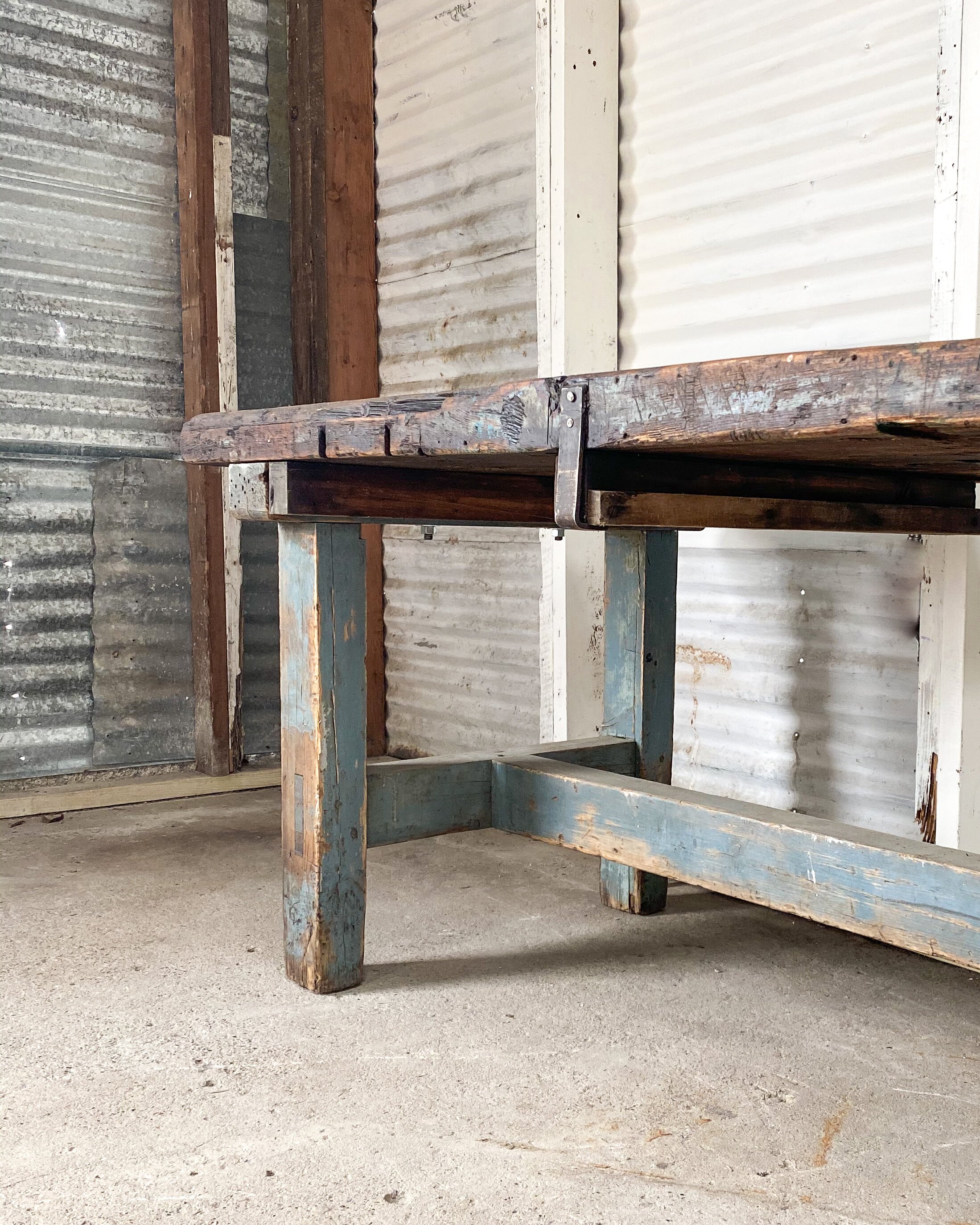 Work+Table+with+Painted+Base+13.jpg