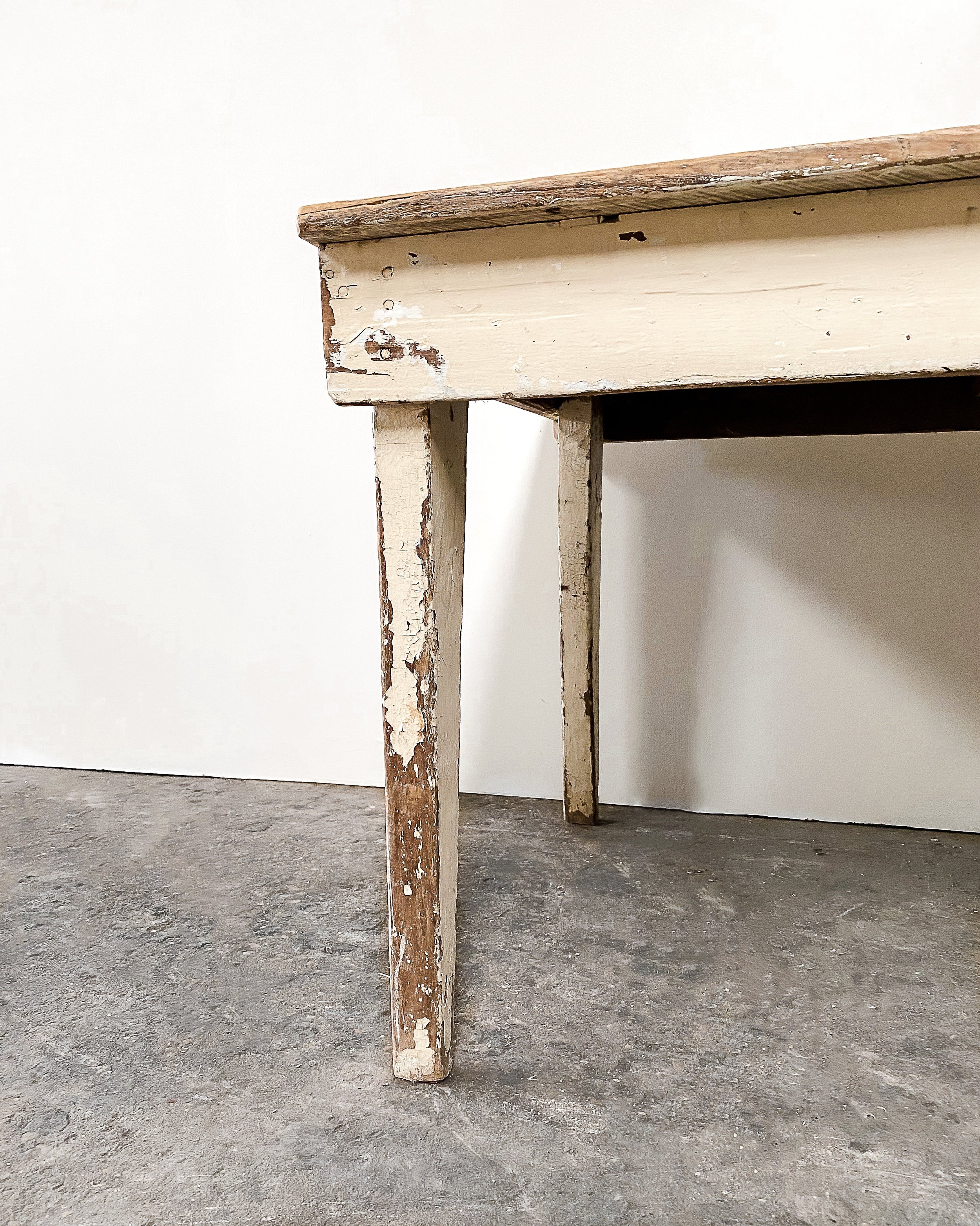 Farm+Table+with+Hand+Hewn+Top+and+Painted+Base+7.jpg
