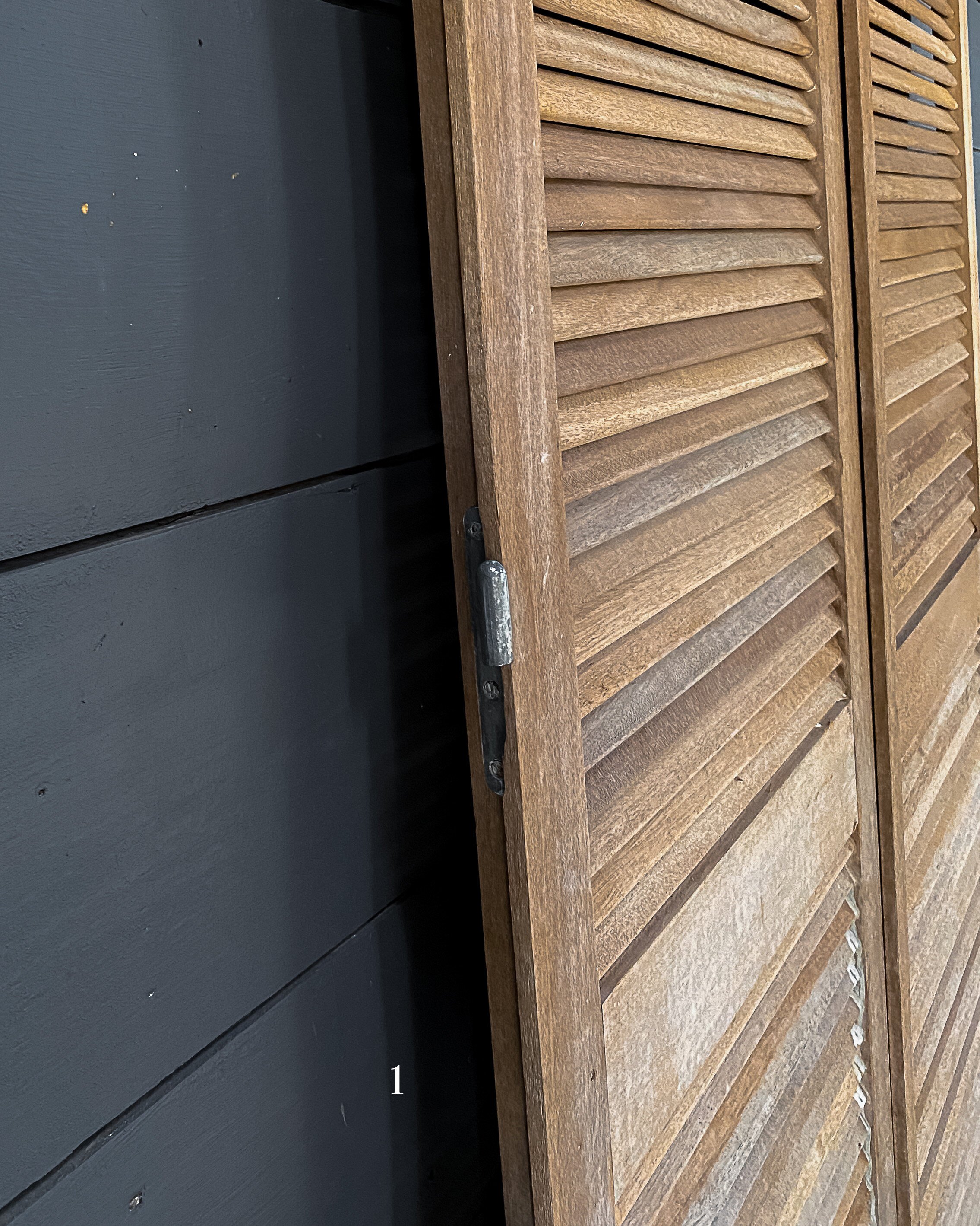 Large+Stripped+Shutters+1+-+6.jpg