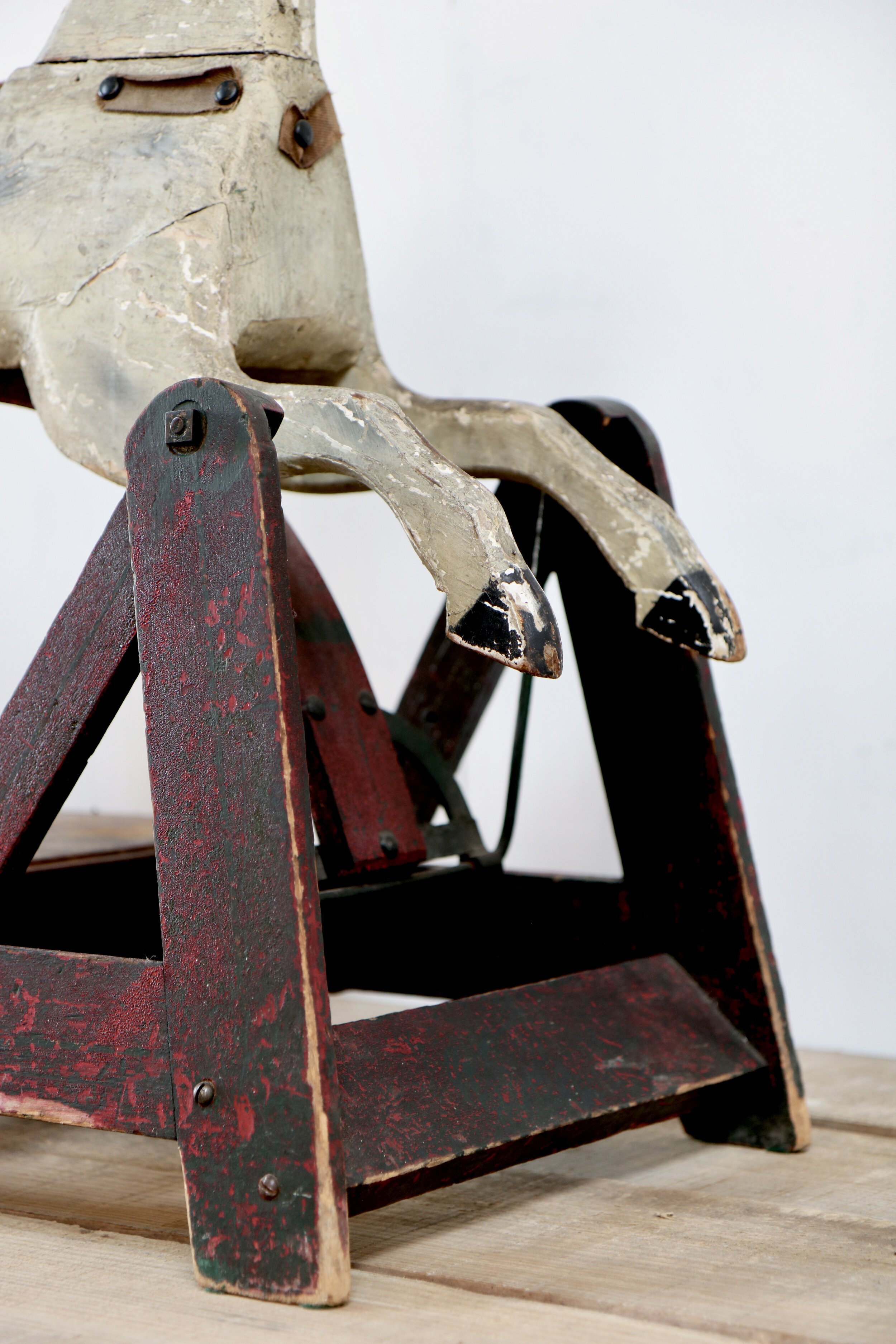 Rocking+Horse+on+Stand+7.jpeg