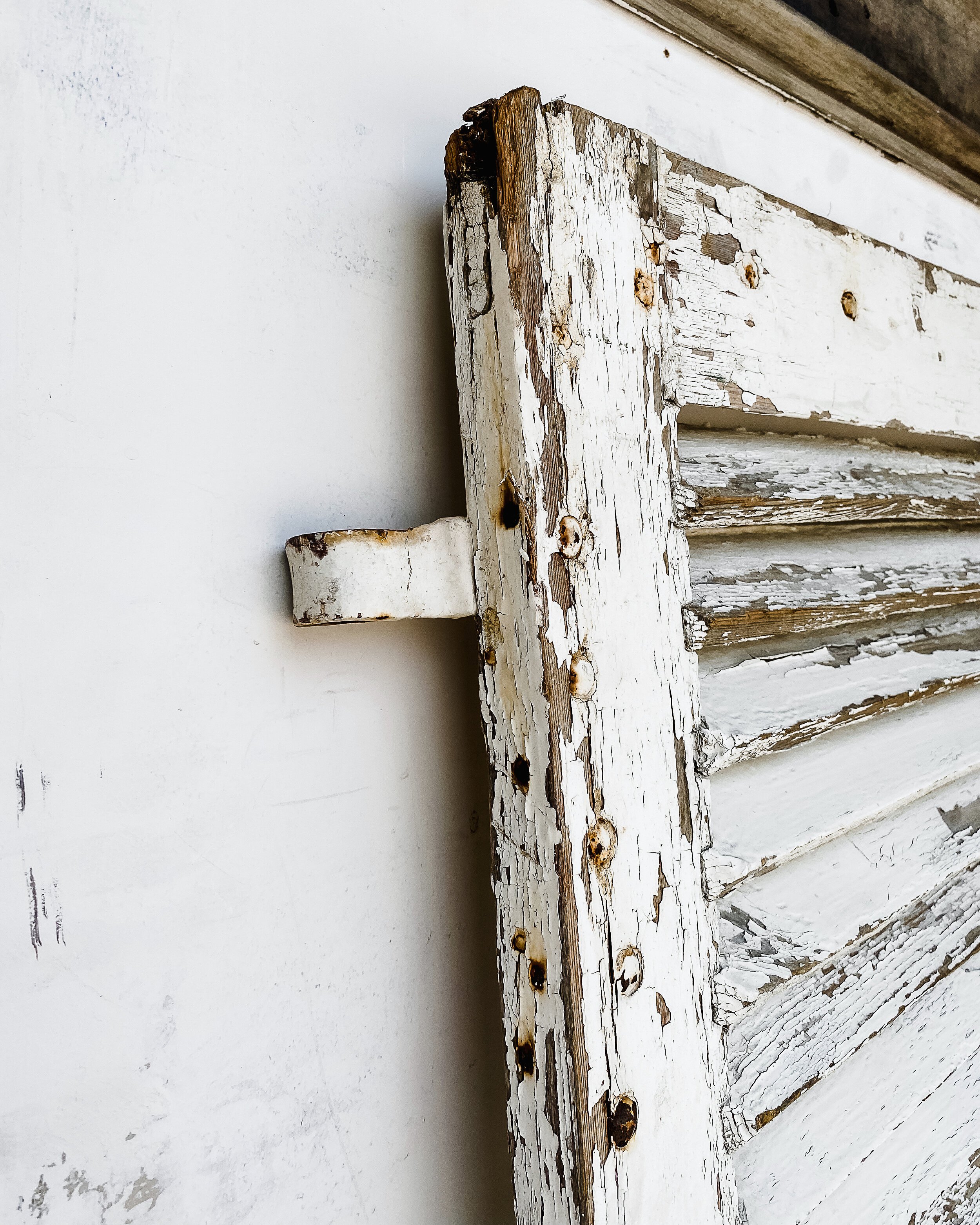 Salvaged+White+French+Shutter+5.jpg