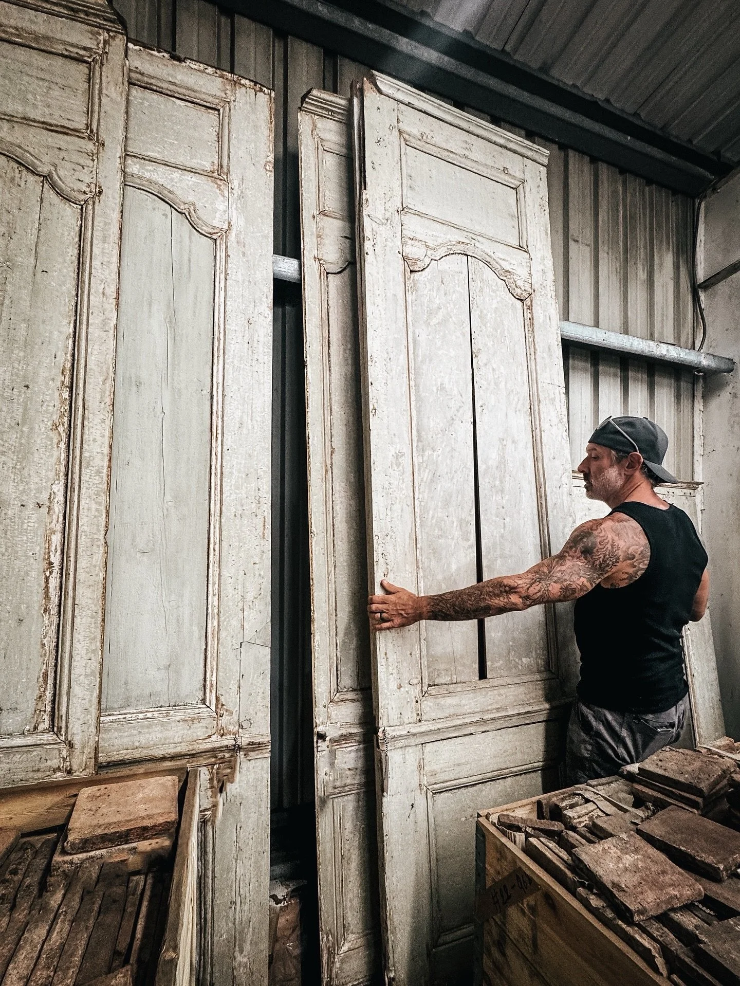 ✨ Exciting news, antique lovers!  Our final antique show of the year at the City Farmhouse Fall Pop Up in Franklin, TN, is just days away on November 7 and 8! 

This season has been a whirlwind, and tomorrow we&rsquo;re loading up the box truck one m