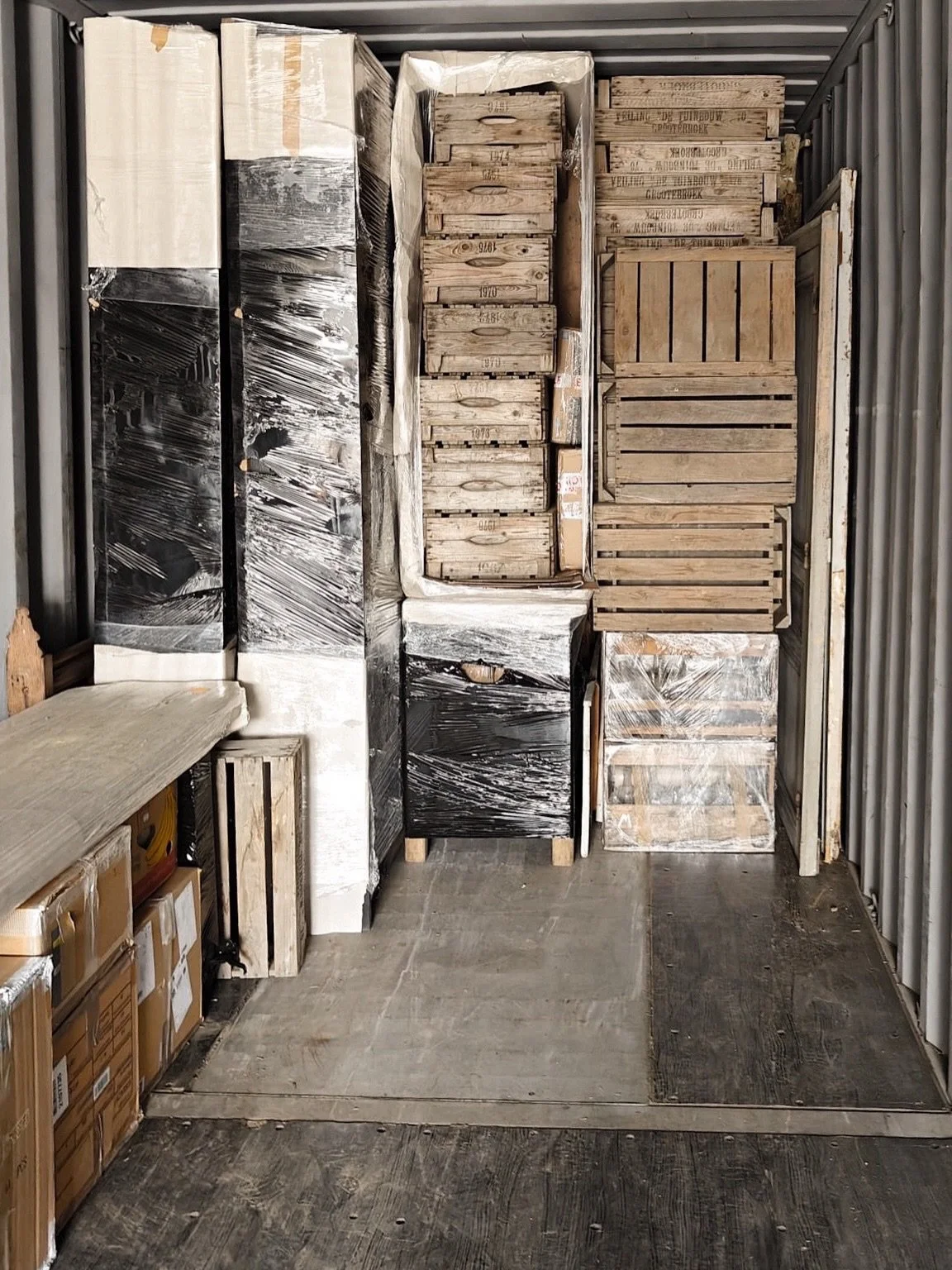 The container has sailed! 🇫🇷🇧🇪🇳🇱

Months of sourcing, miles of driving, countless markets, barns, and warehouses&mdash;and one very full container of antique finds is officially making its way across the Atlantic.

Pieces gathered throughout Fr