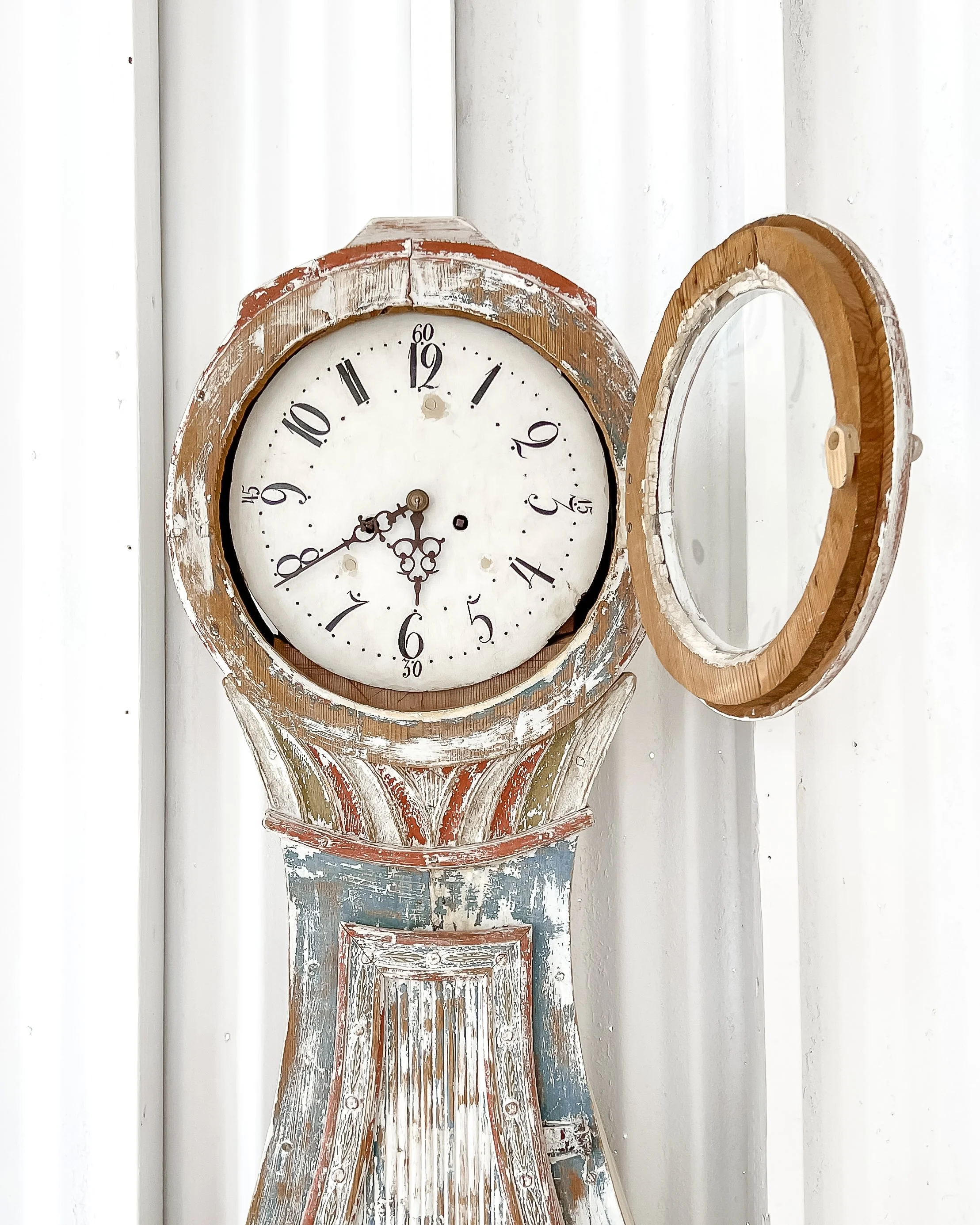 Mora Clock 5.jpg
