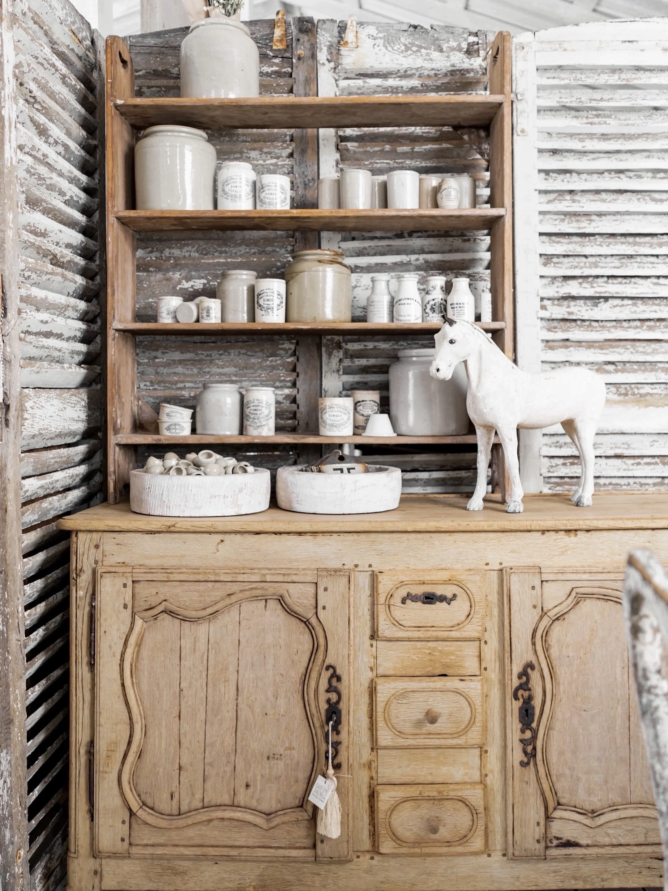 Some corners just make you want to stay awhile. 🤎

Weathered wood, timeworn paint, old stoneware + a little bit of everything we love.

Nothing too perfect. Nothing too precious. Just good things with history, finding their place together.

A little