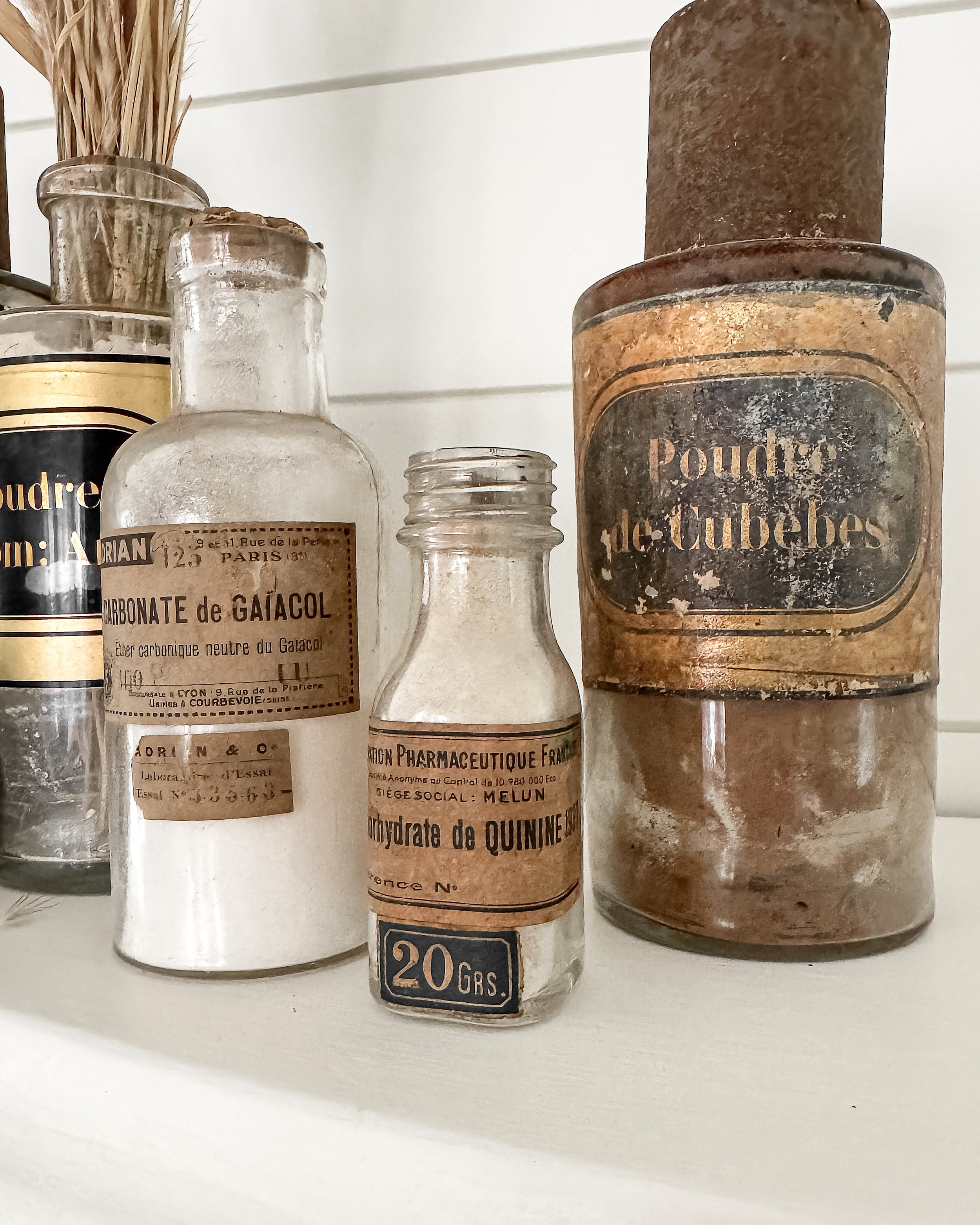 Set of 10 French Apothecary Bottles 15.jpg