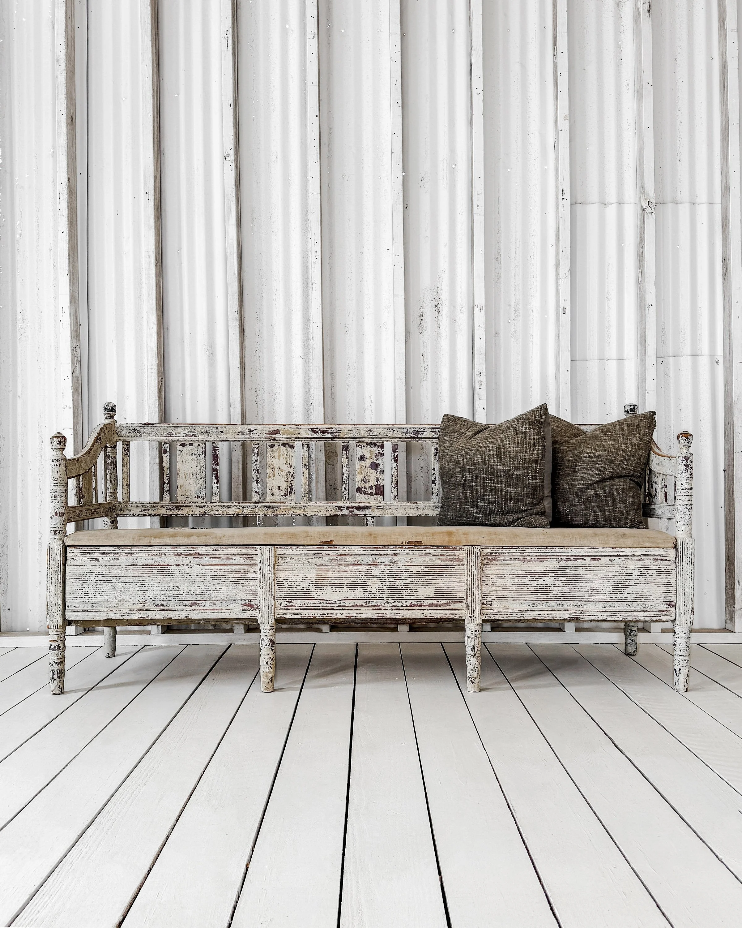 Swedish Slagbänk Storage Bench with Spindle Back